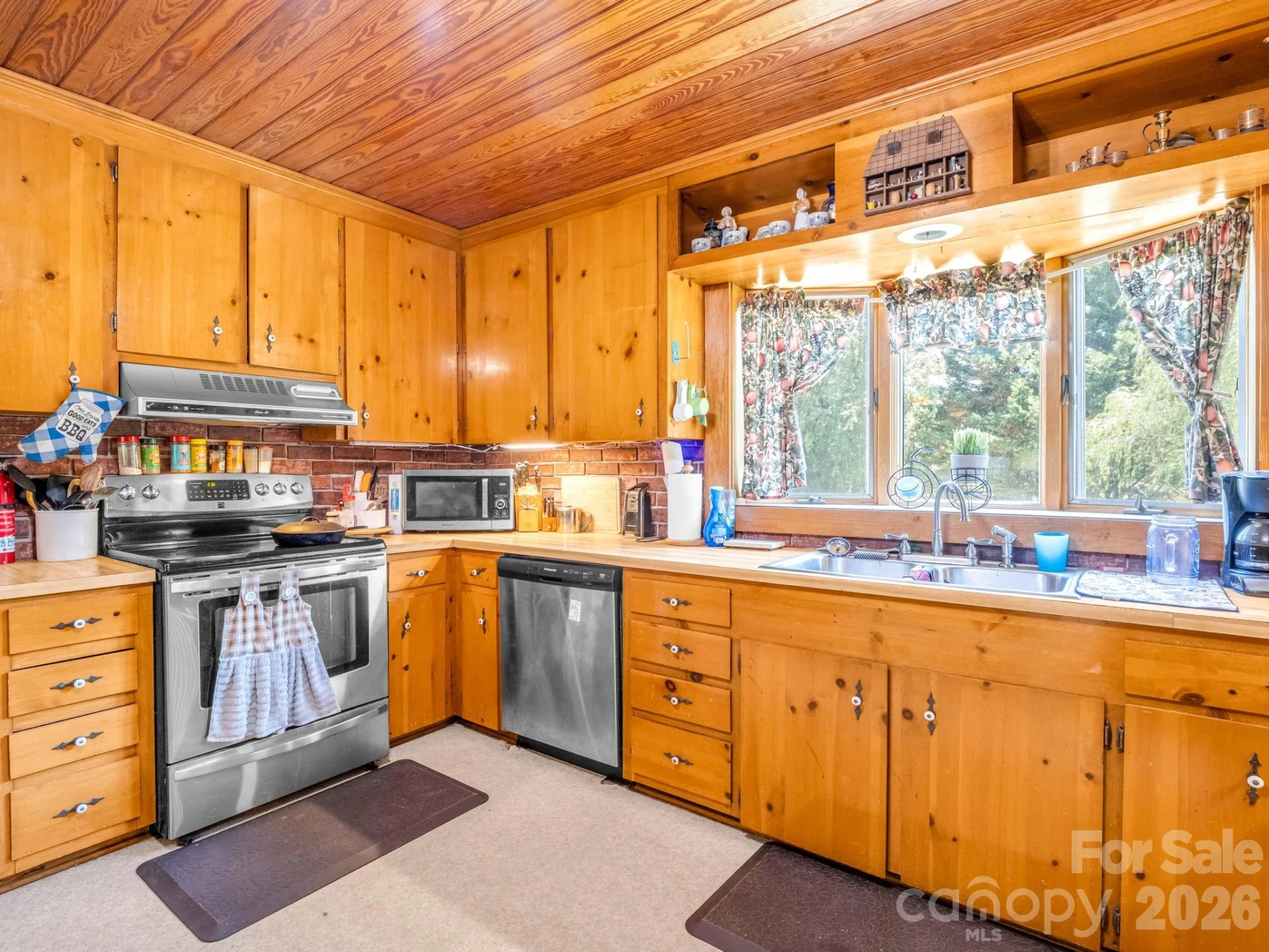 202 Sunset Memorial Road - Photo 10