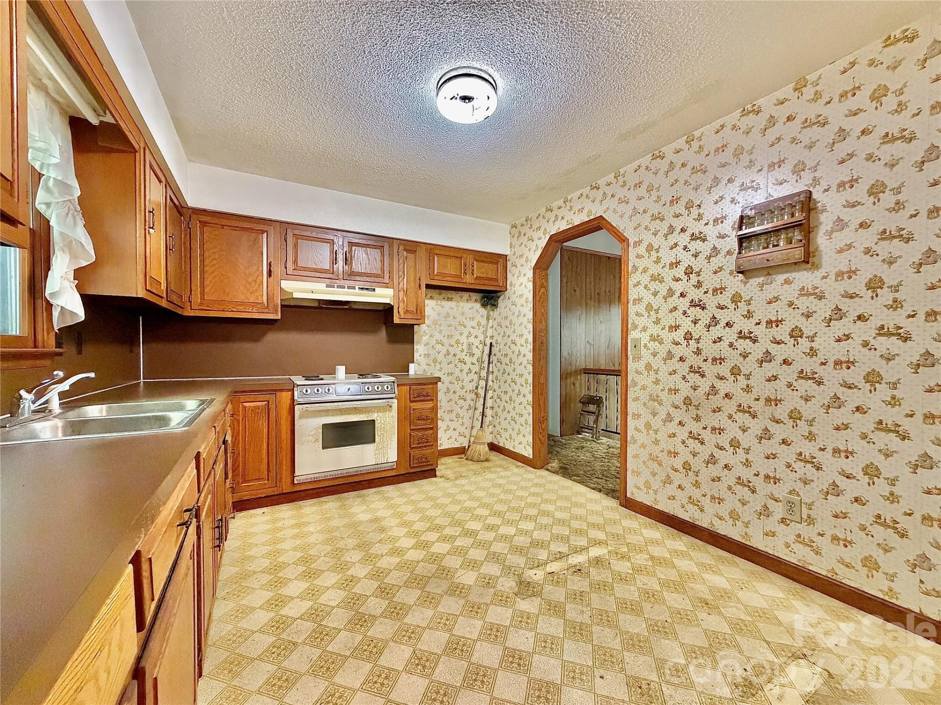 185 Dulaney Drive - Photo 14