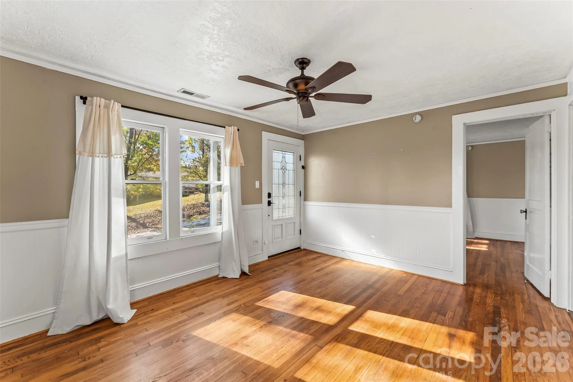 325 Dogwood Lane - Photo 6