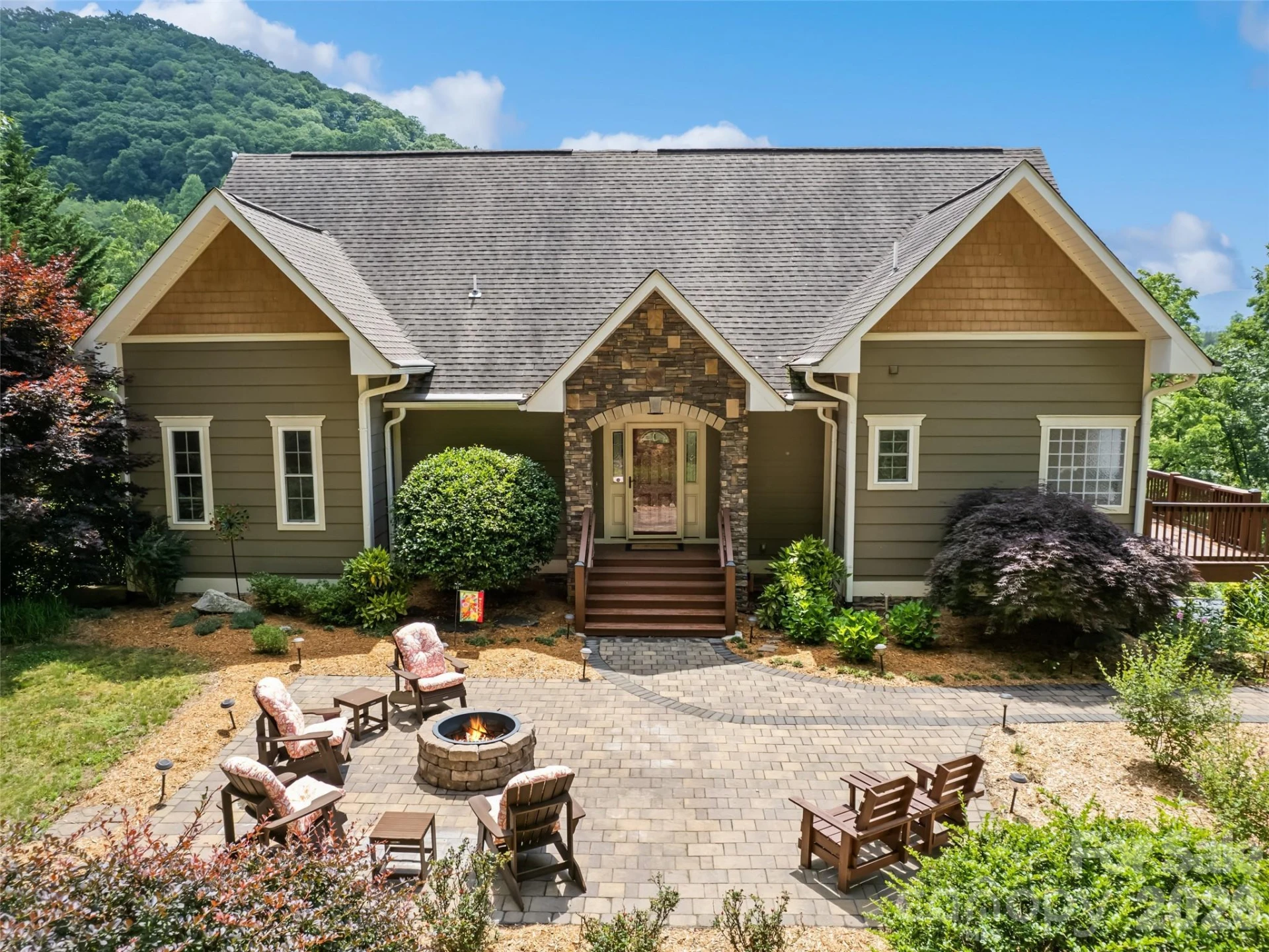 406 Inverness Drive - Photo 8