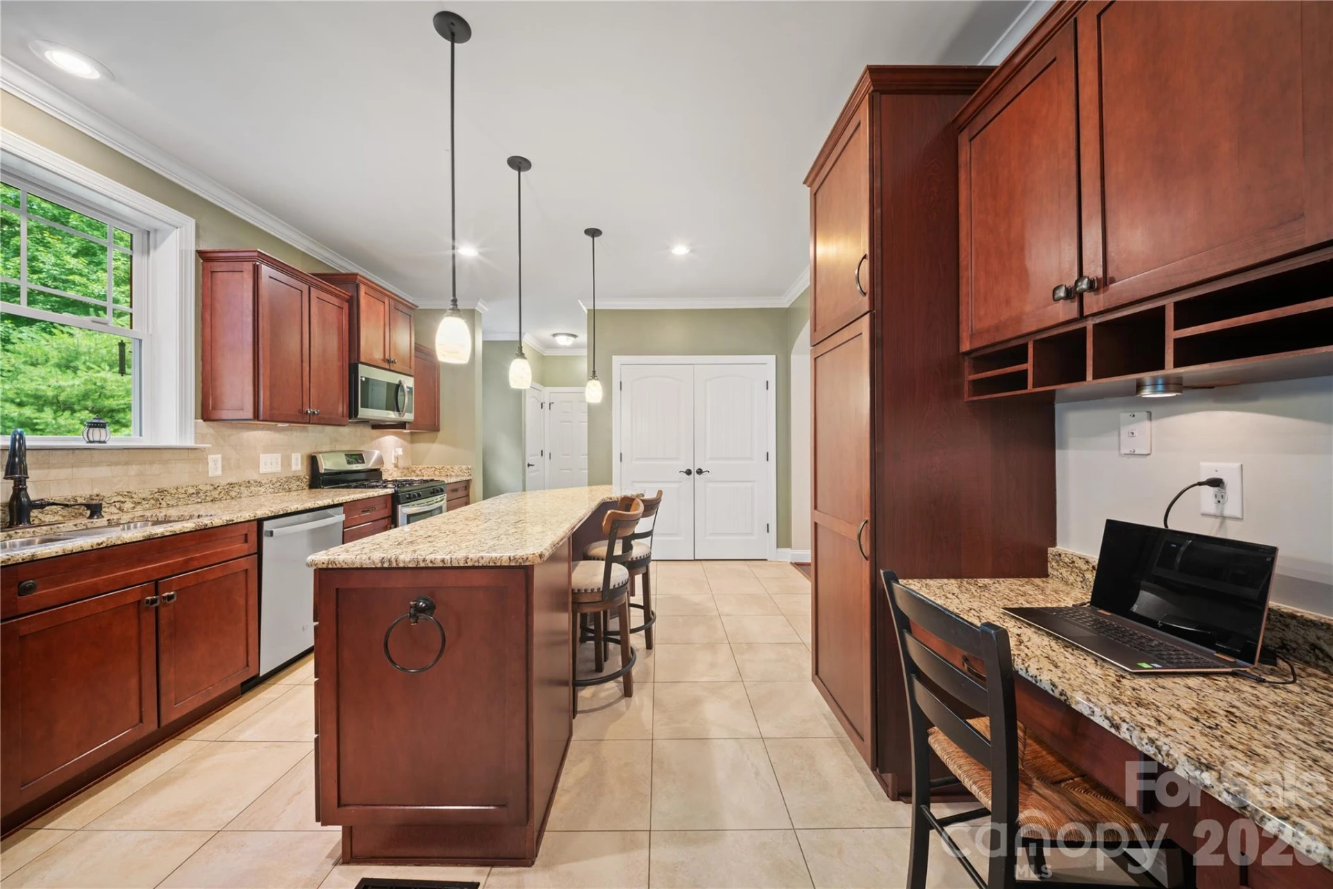 813 Beech Tree Place - Photo 9