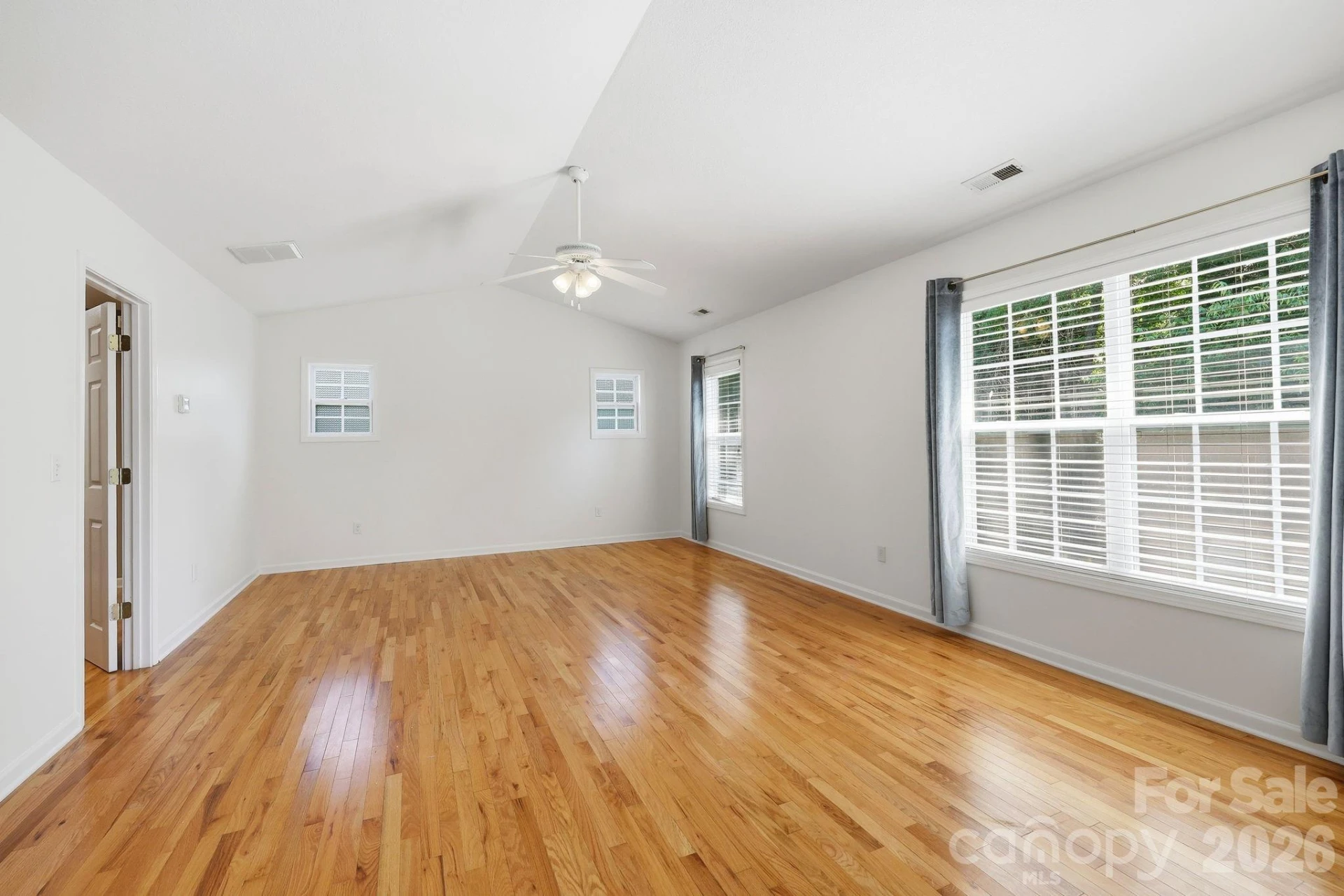 14 Grove Garden Avenue - Photo 18