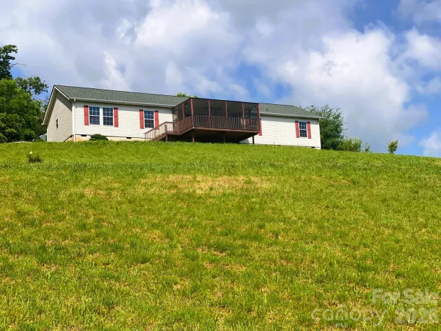 39 Henry White Lane, Leicester, NC, 28748
