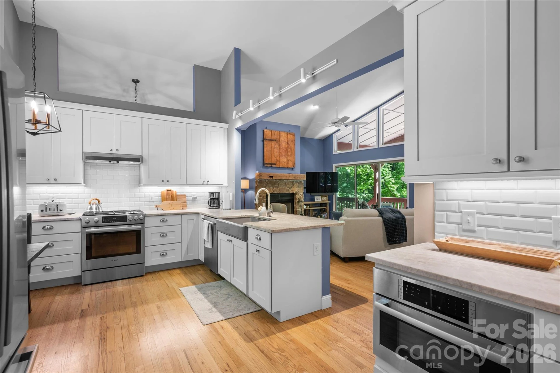 522 Toxaway Court - Photo 14