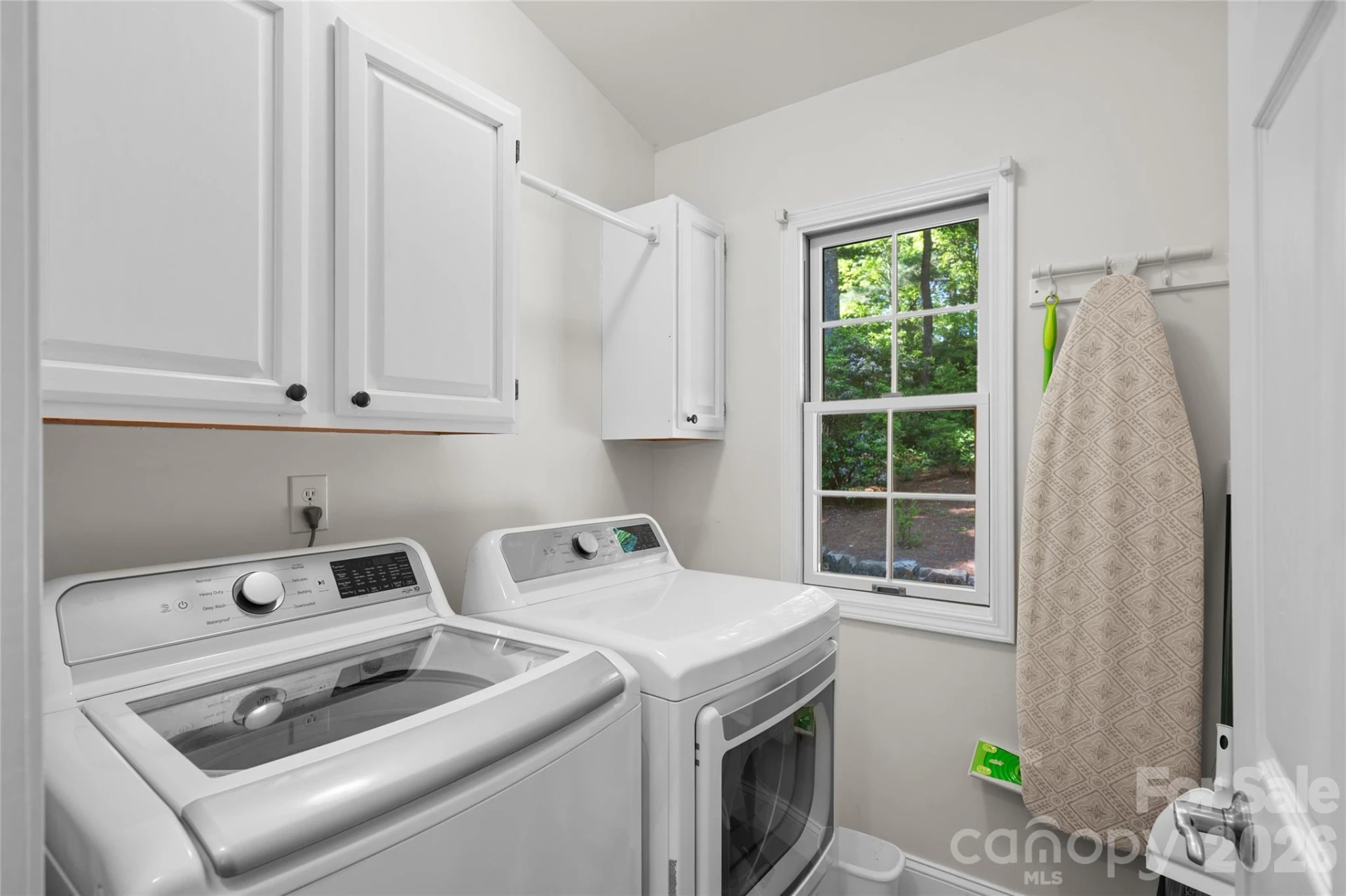 522 Toxaway Court - Photo 16