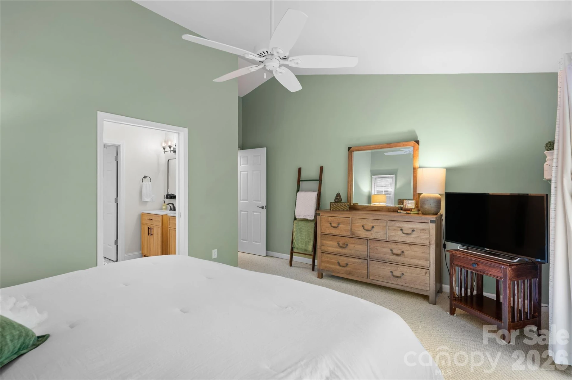 522 Toxaway Court - Photo 18