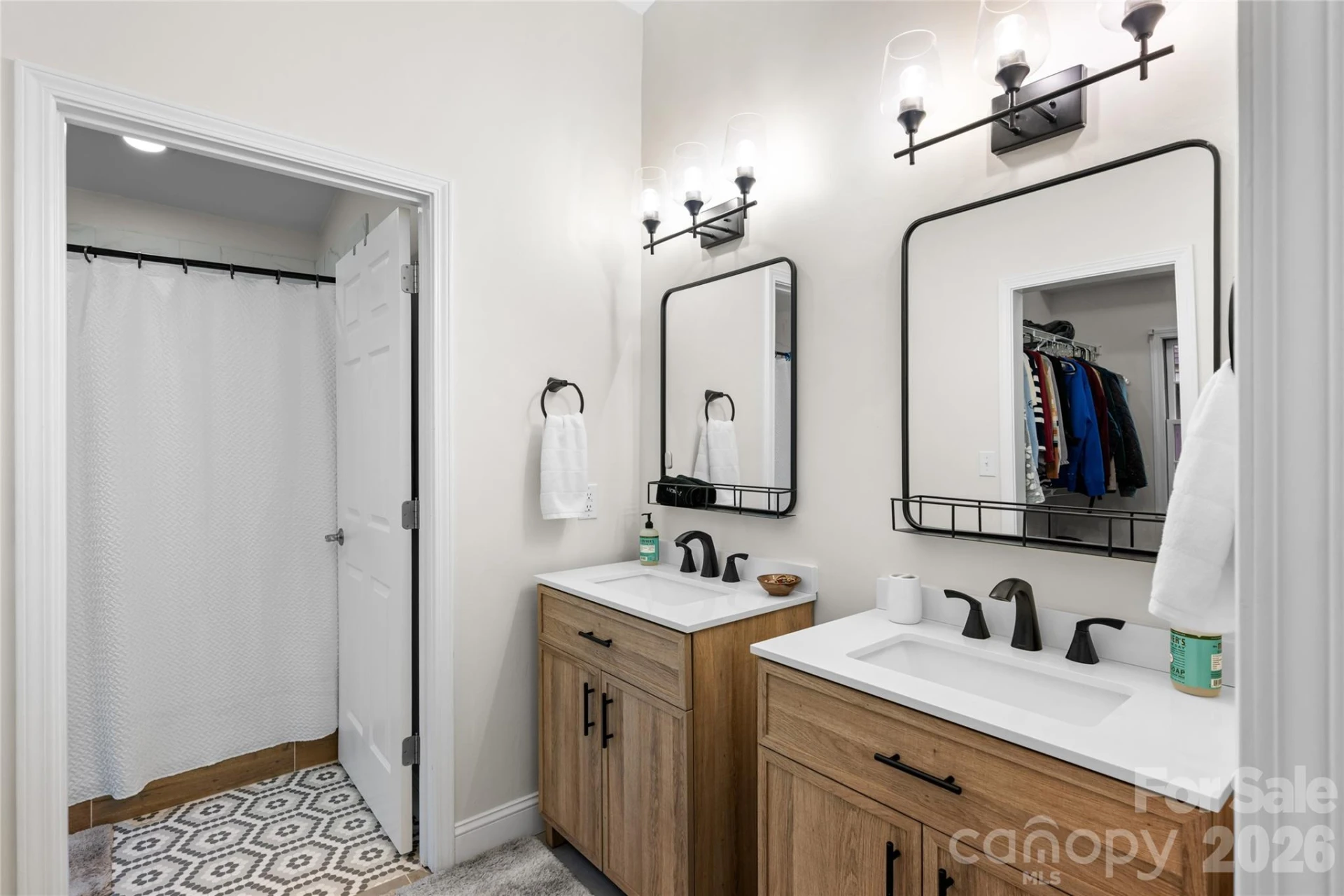 522 Toxaway Court - Photo 20