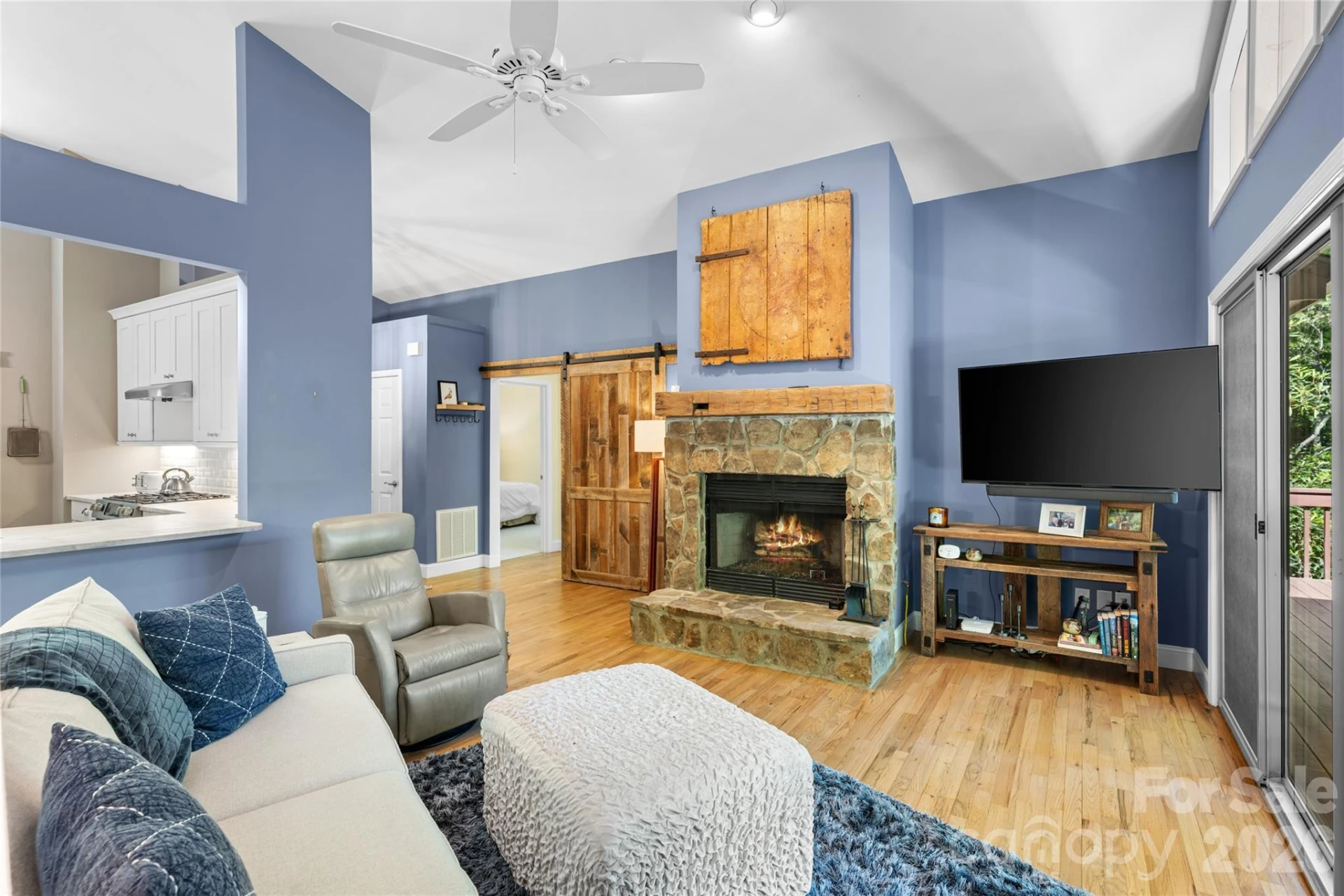 522 Toxaway Court - Photo 7