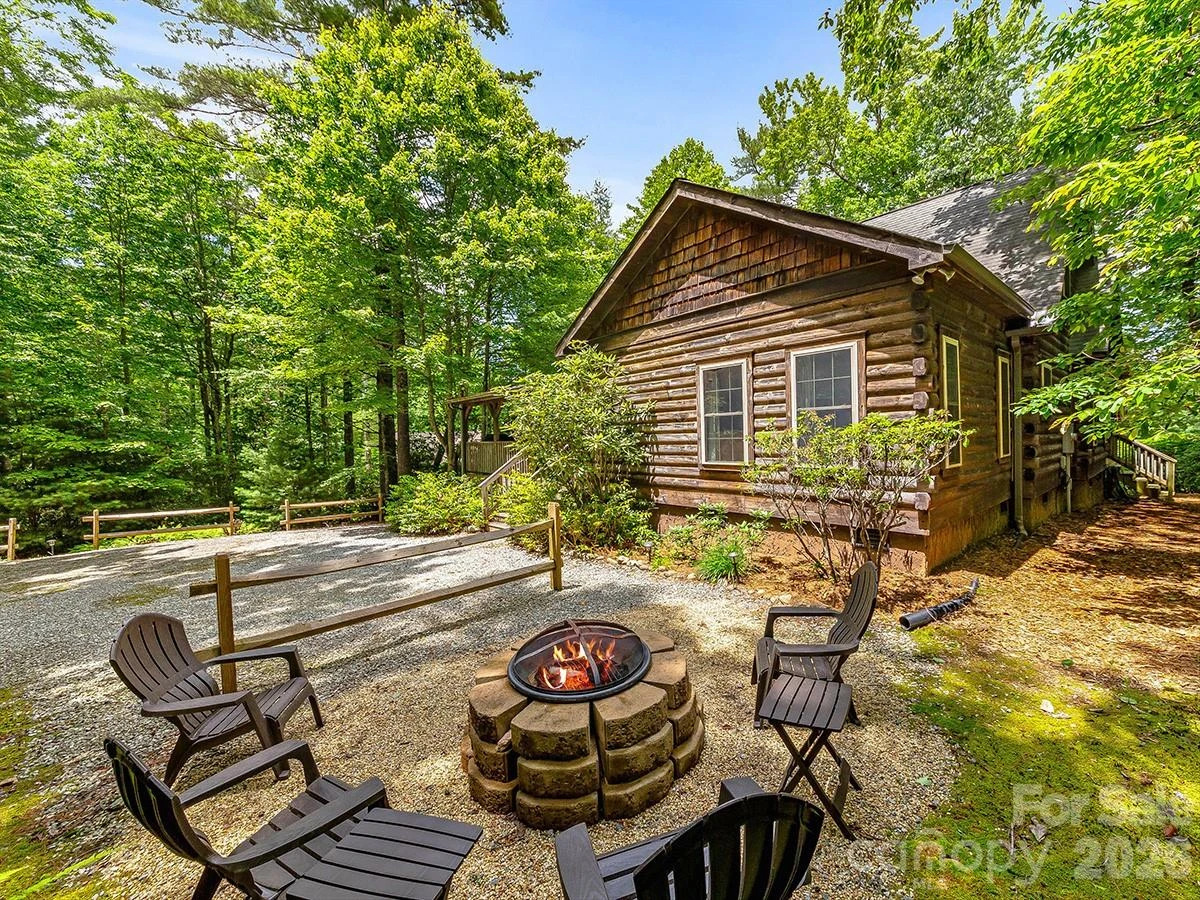 250 Fairway Drive - Photo 2