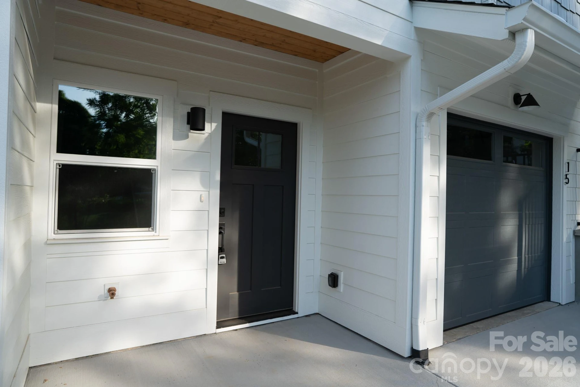 15 Bolton Street #8 - Photo 2