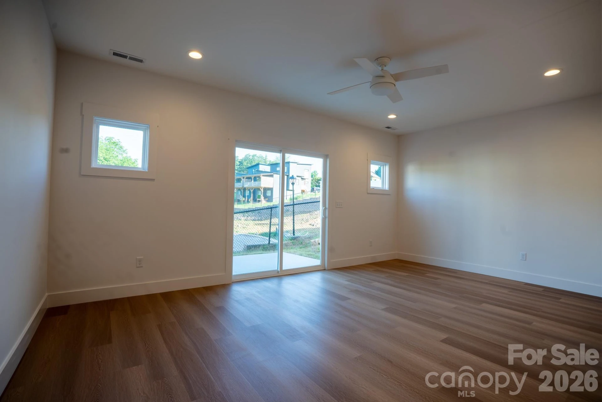 15 Bolton Street #8 - Photo 5