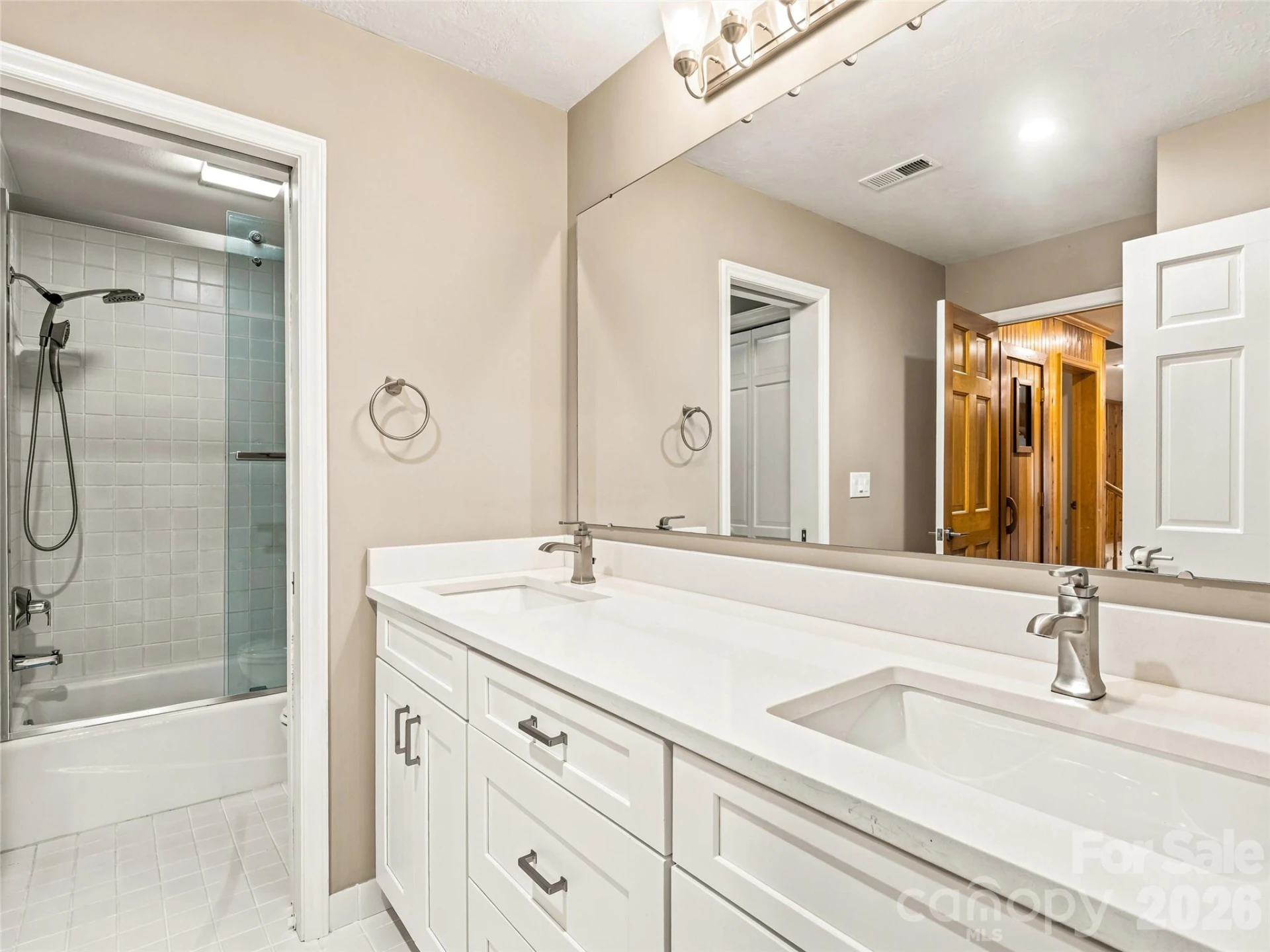 1 Cedar Chine Drive - Photo 41