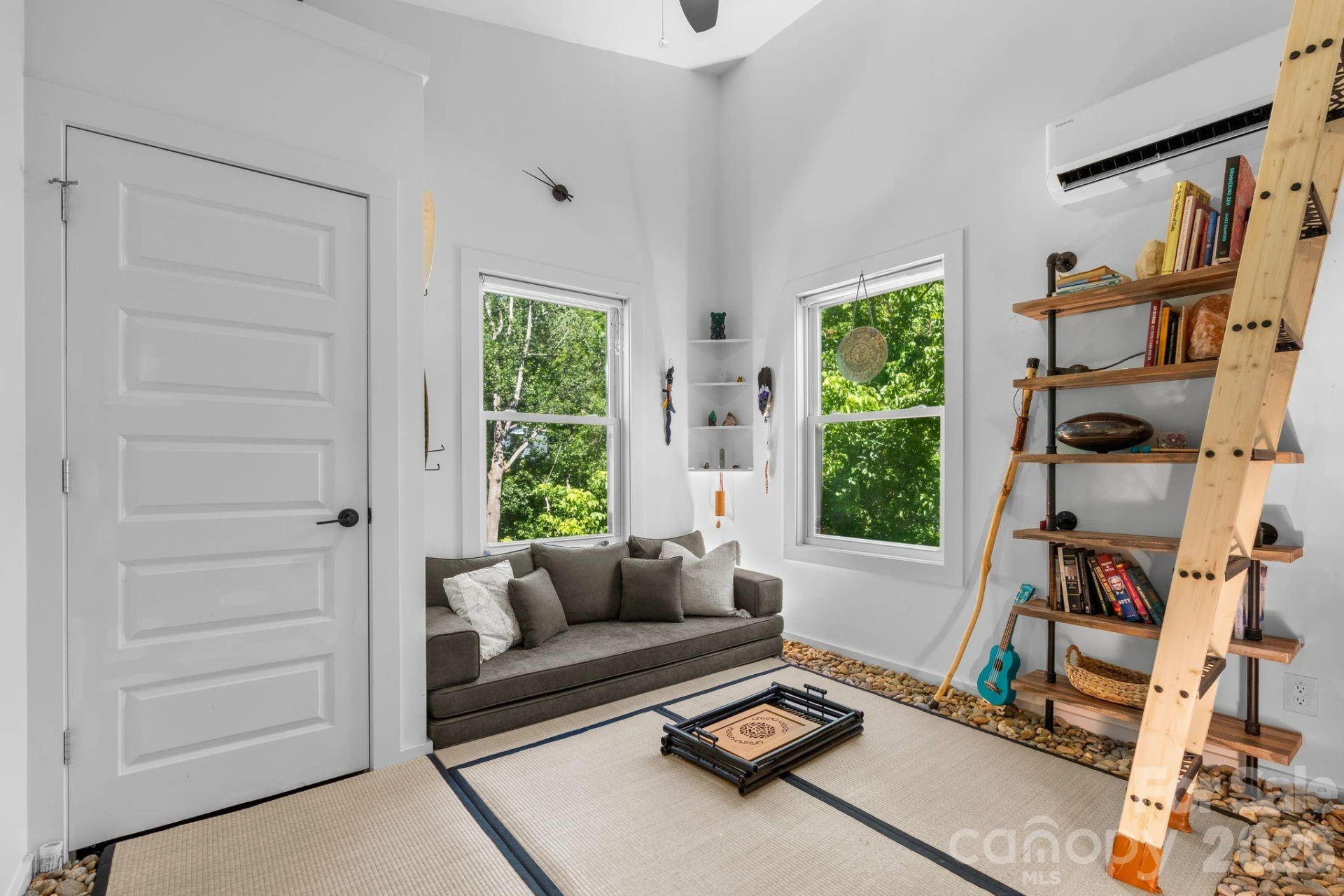 158 Simcoe Street - Photo 16