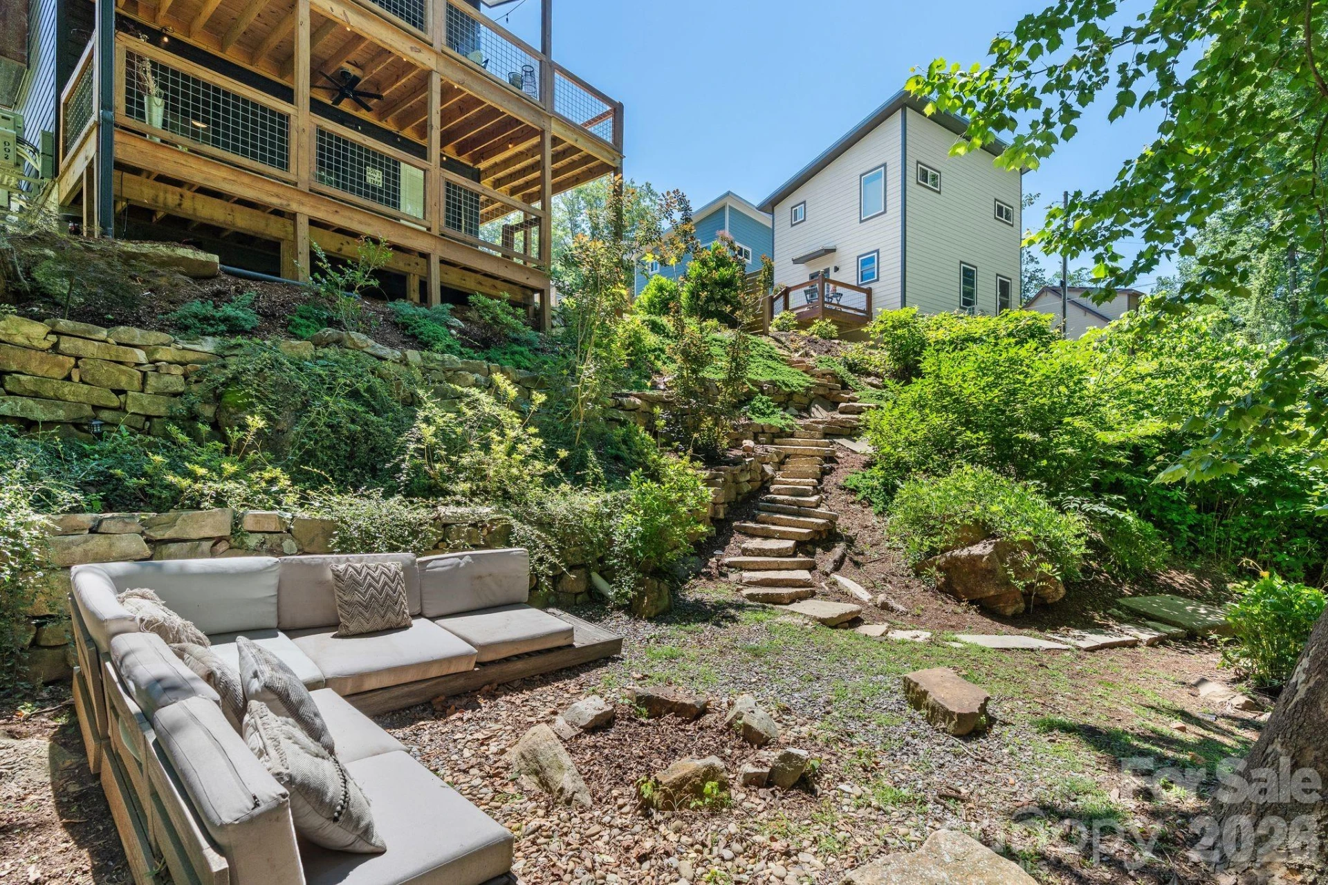 158 Simcoe Street - Photo 30