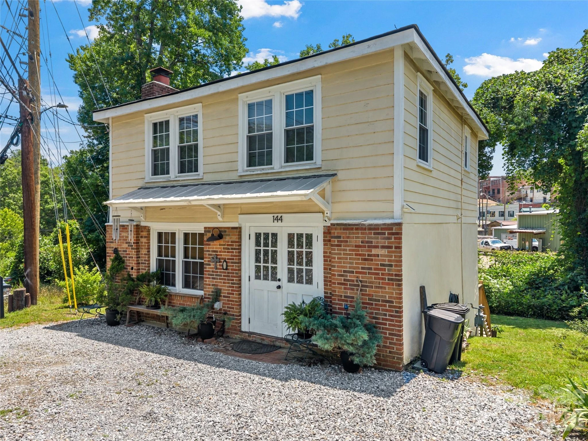 144 Howard Street - Photo 3