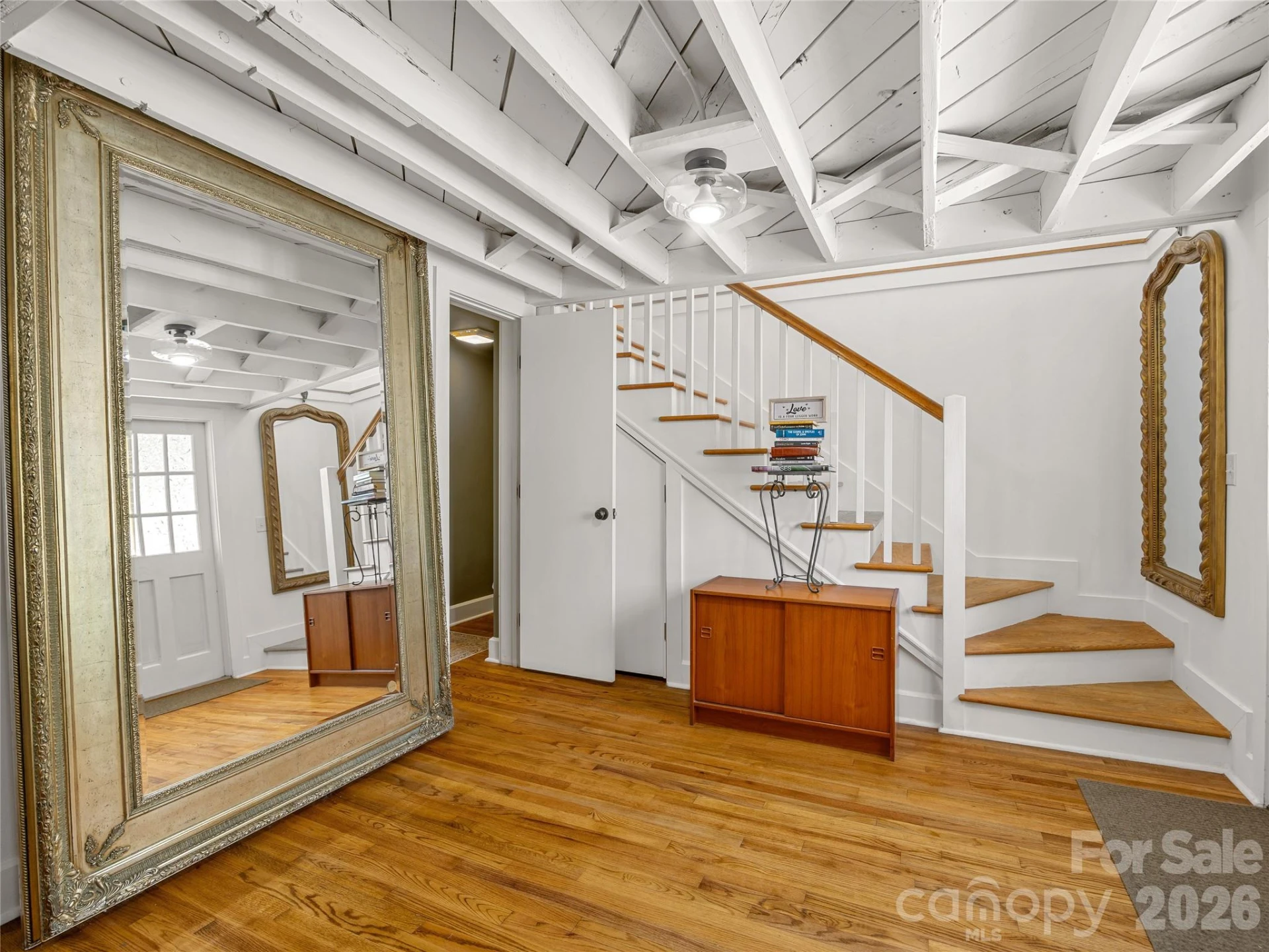 144 Howard Street - Photo 5