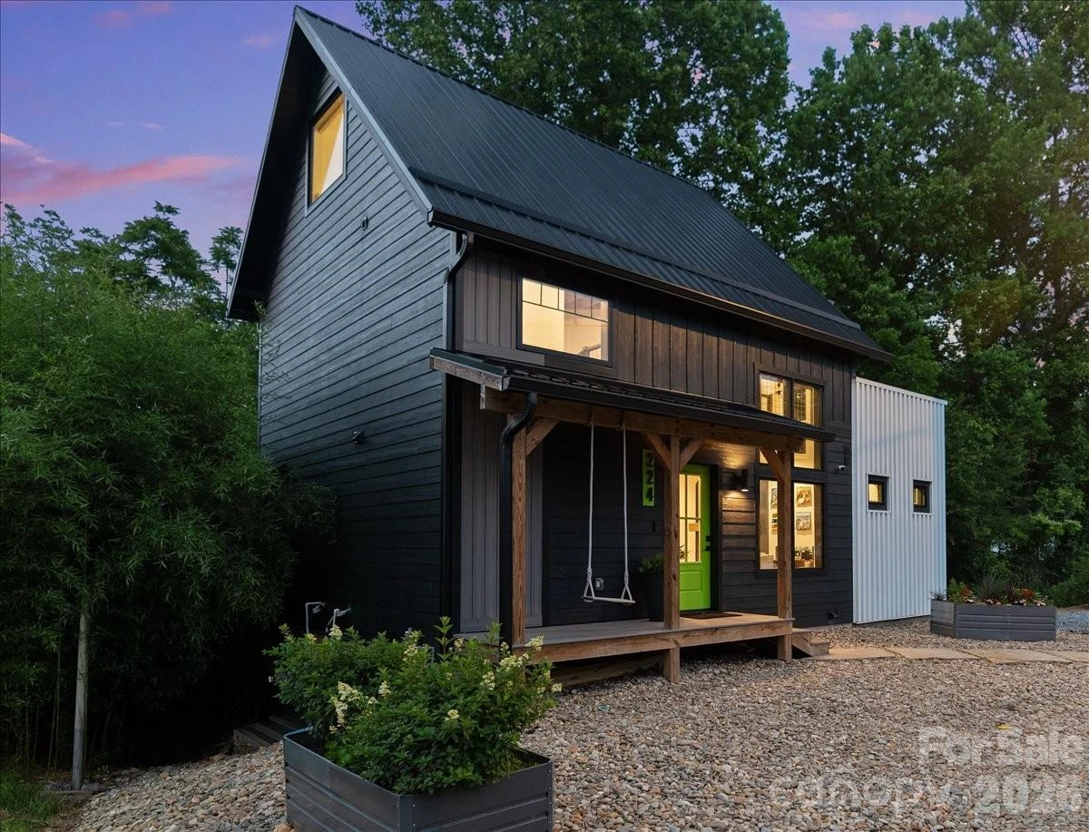 224 Rosenwald Lane - Photo 2