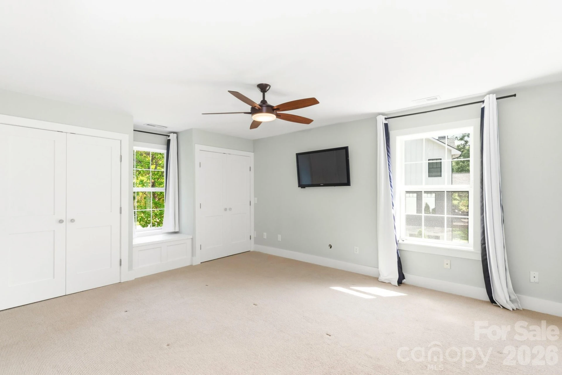 404 Stratford Road - Photo 12