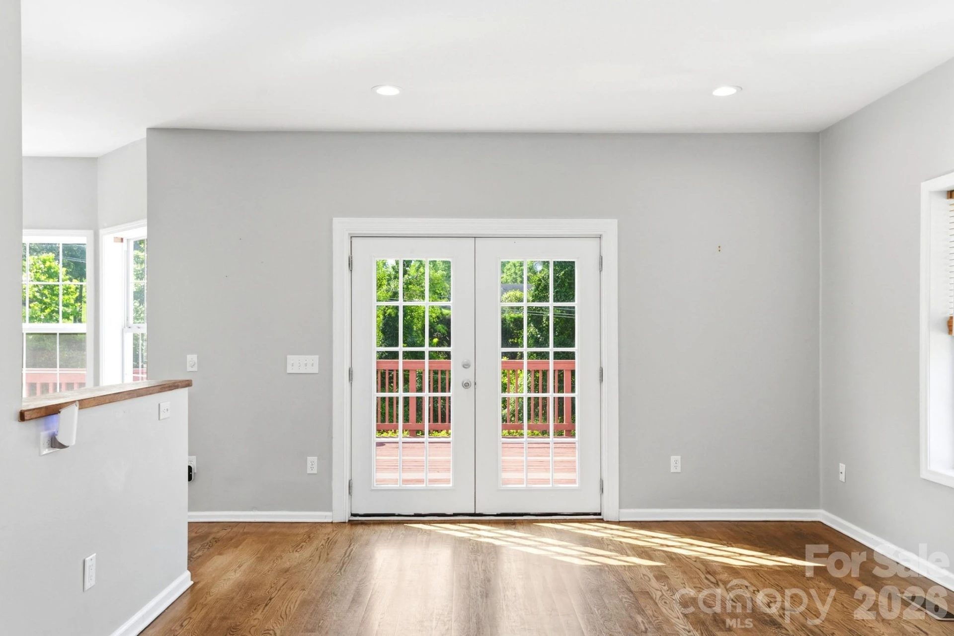 404 Stratford Road - Photo 7