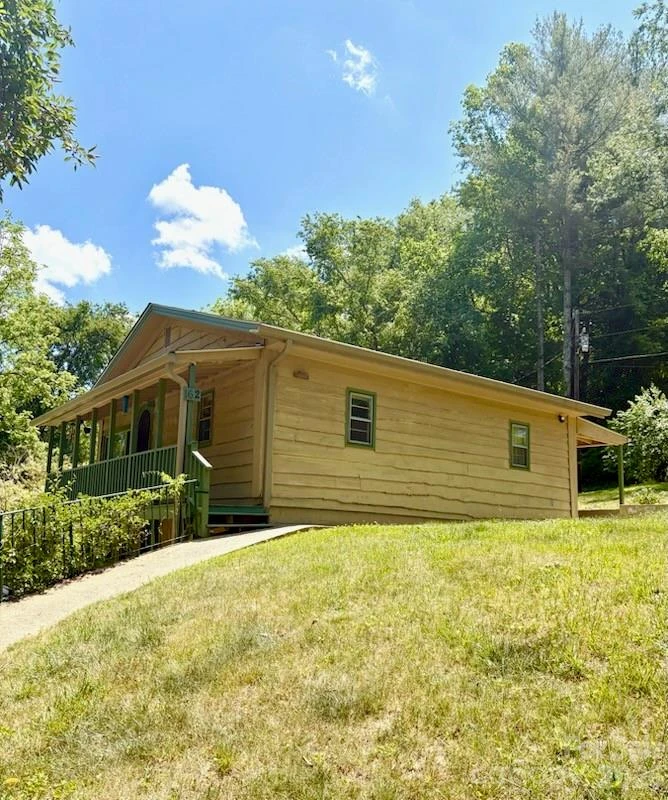 162 Upper Brush Creek Road