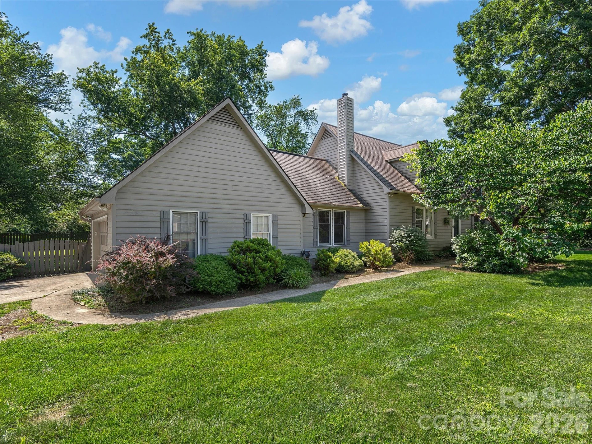 3 Carolewood Drive - Photo 2