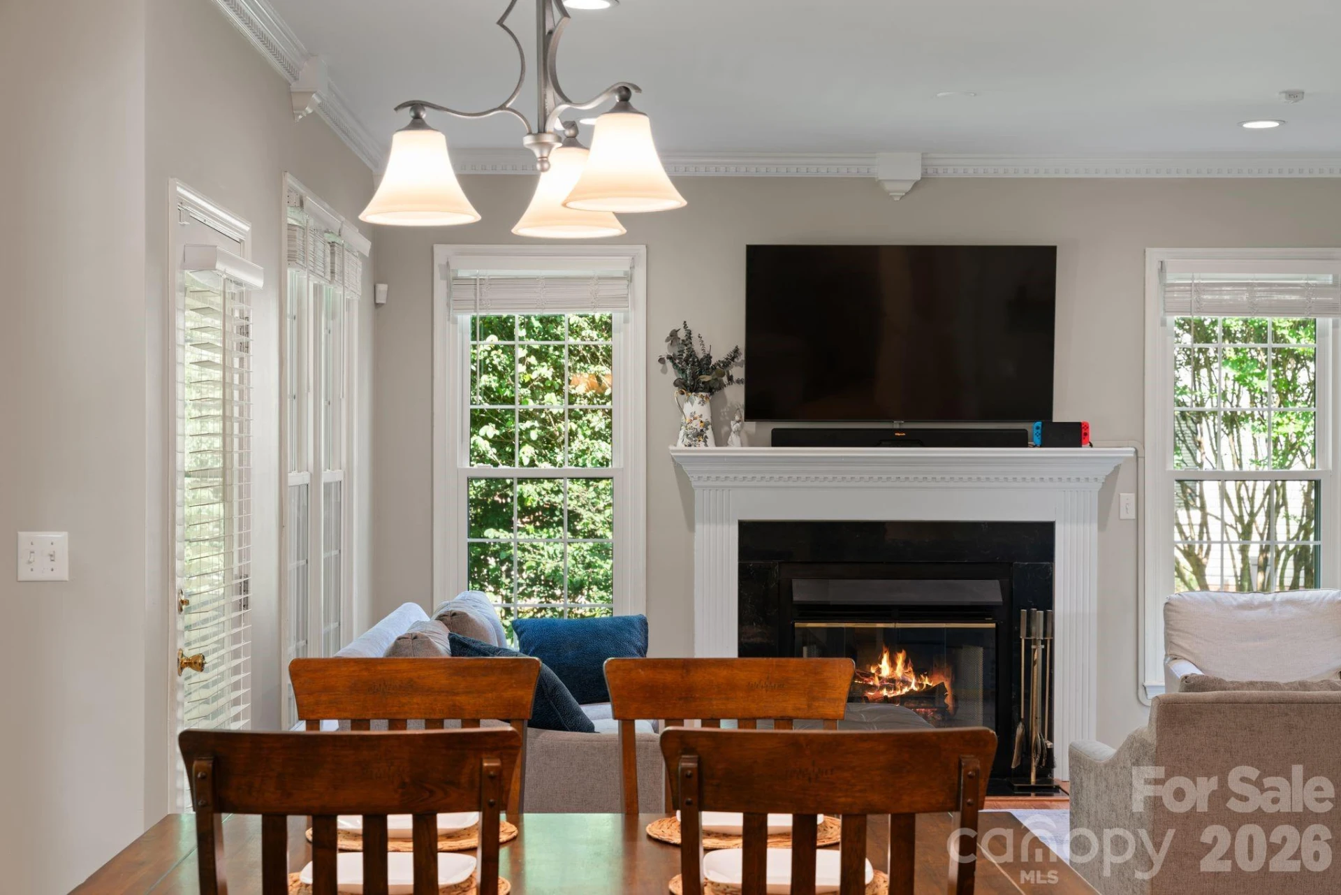237 Windsor Forest Circle - Photo 3
