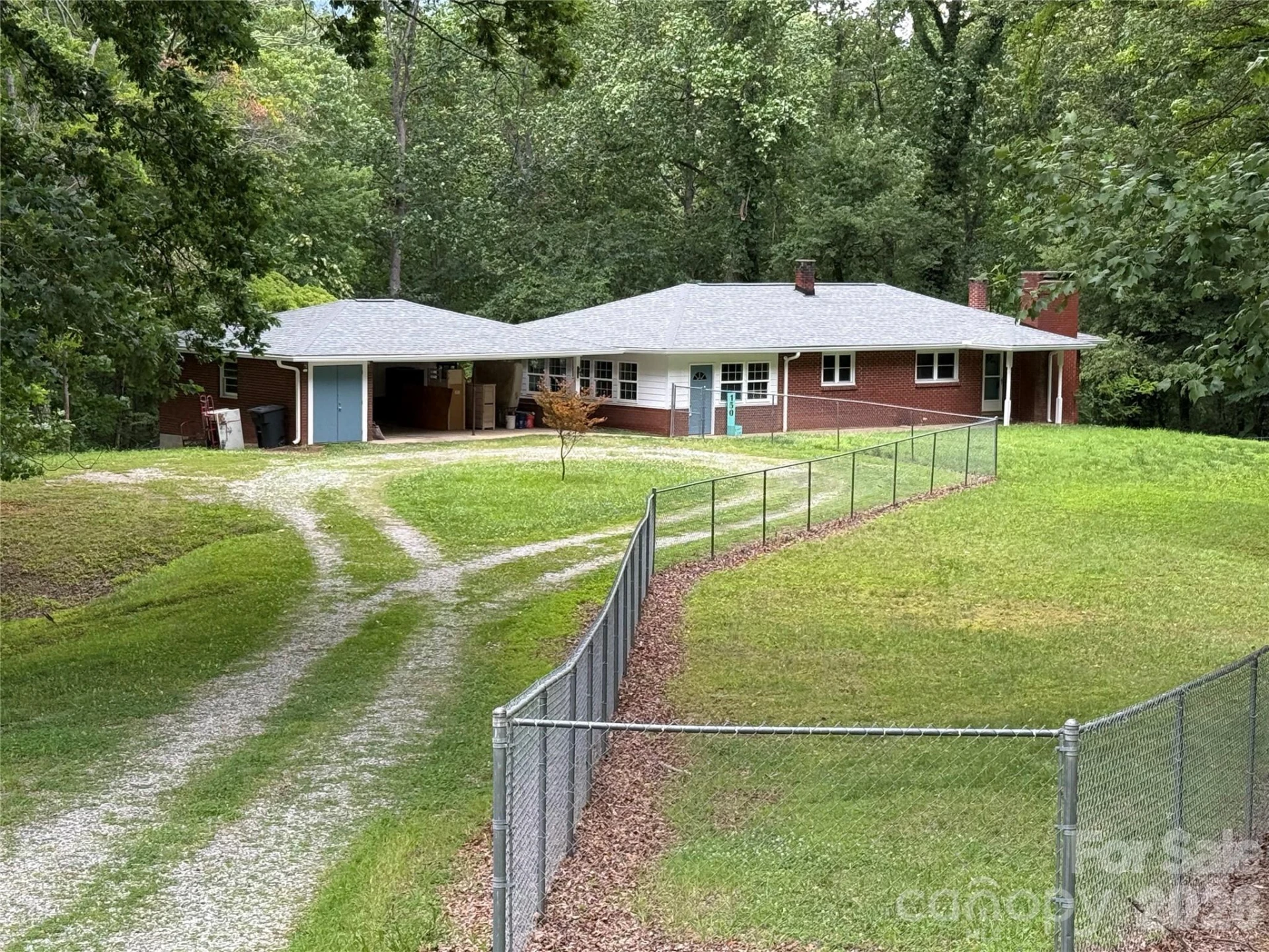150 Cowan Lane - Photo 3