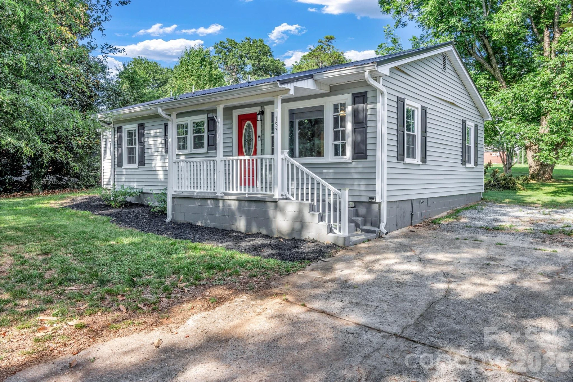 137 J E Morrow Street - Photo 2