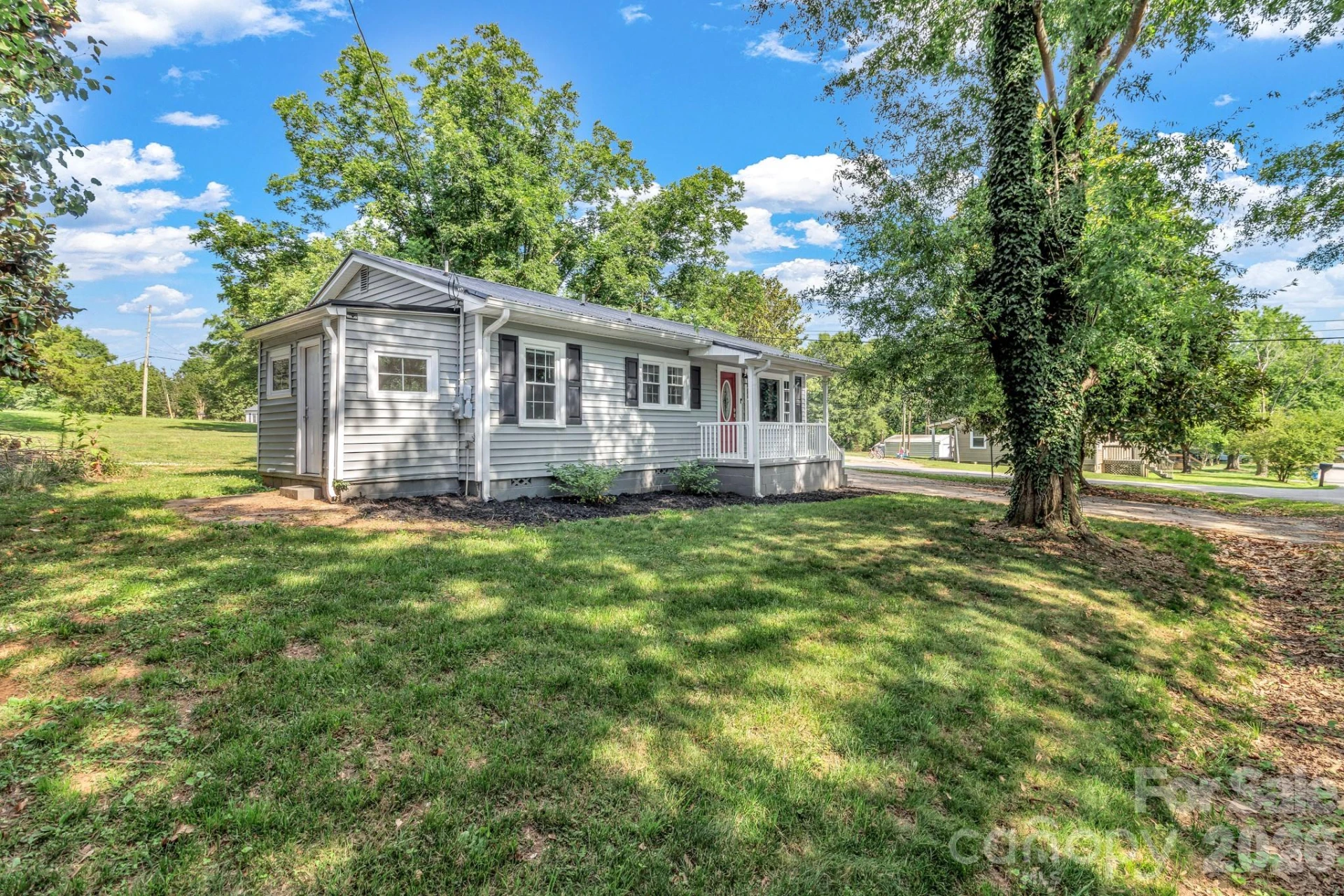 137 J E Morrow Street - Photo 6