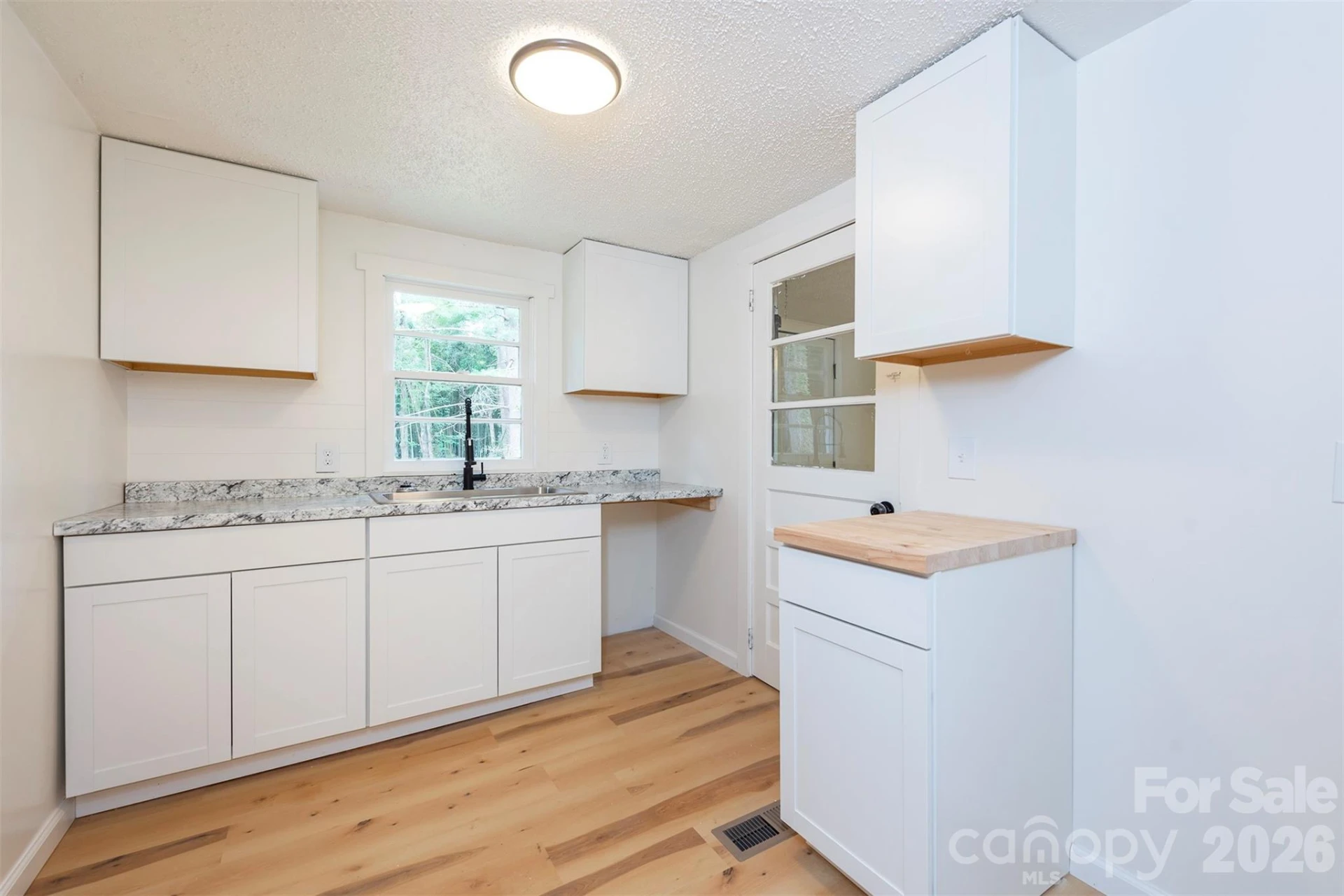 215 Merchant Street - Photo 11