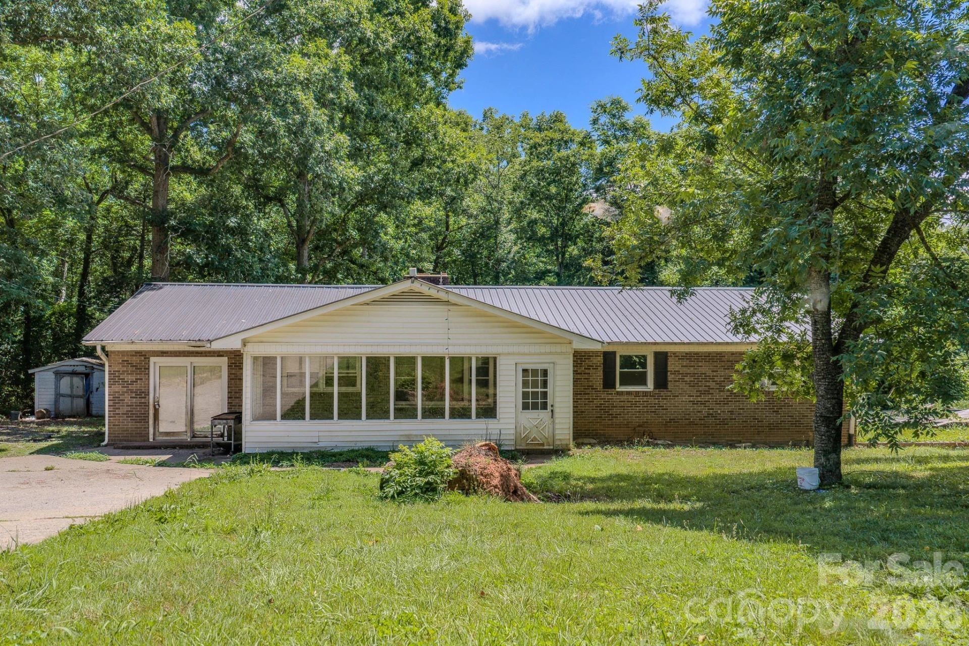 886 Pearidge Road - Photo 5
