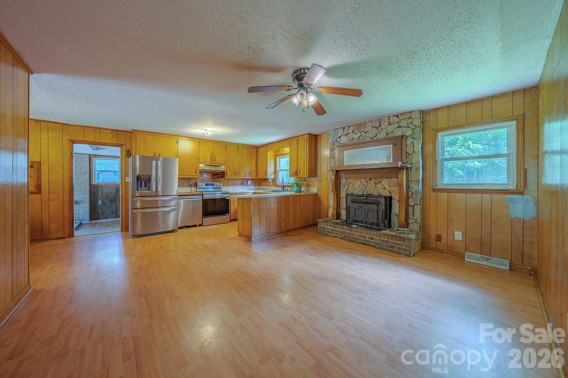 886 Pearidge Road - Photo 7