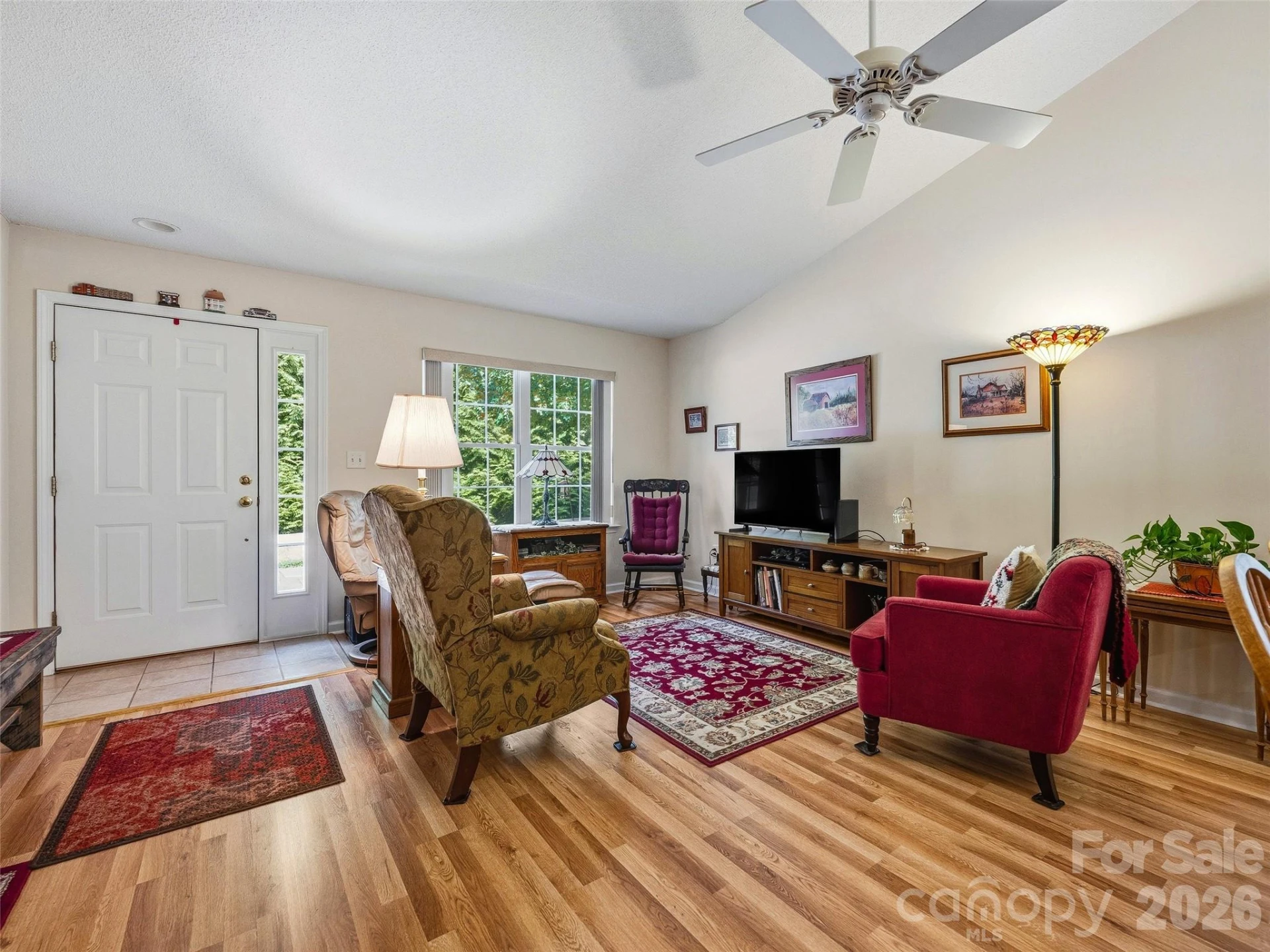 107 London Court - Photo 4