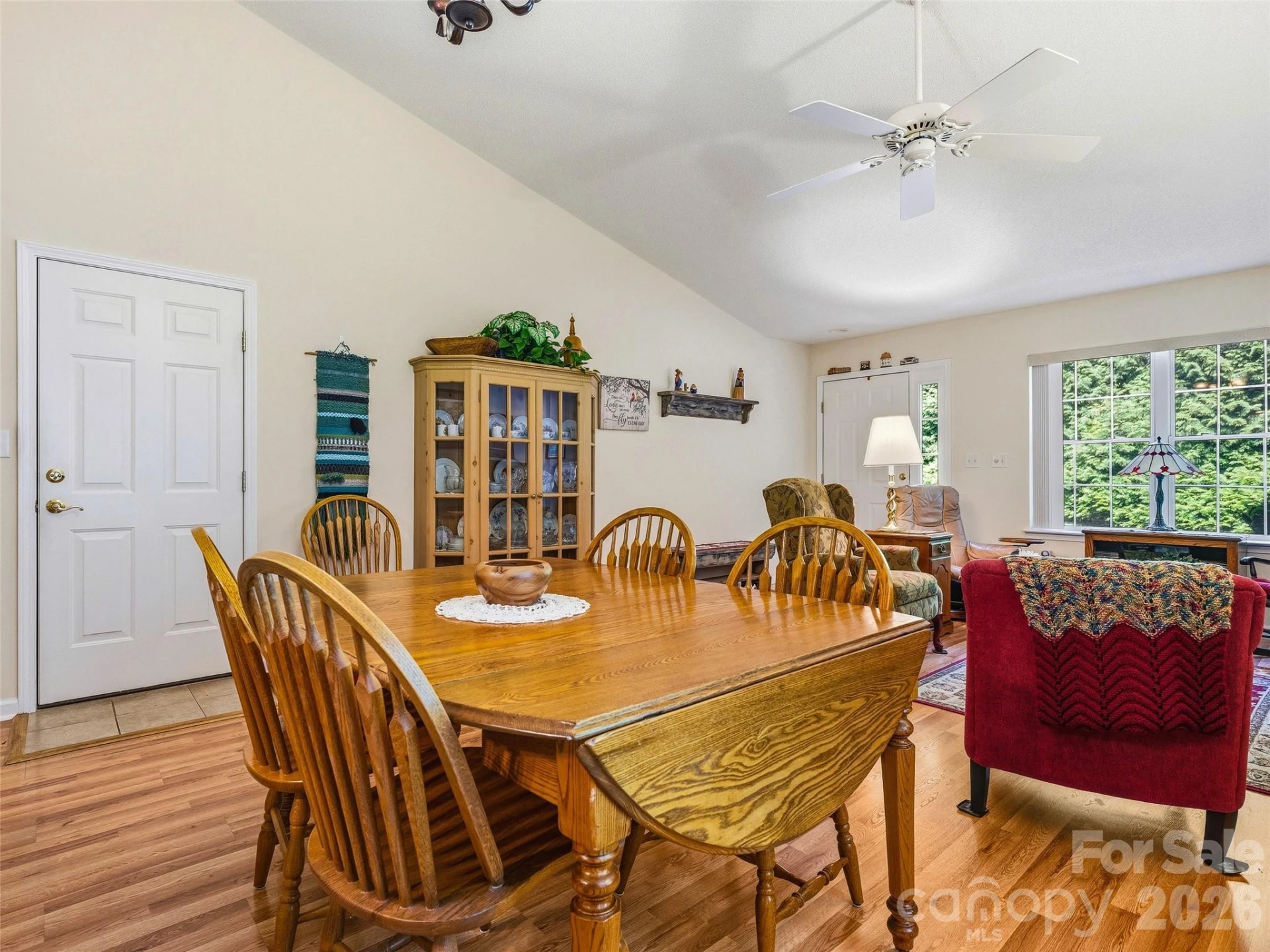 107 London Court - Photo 8