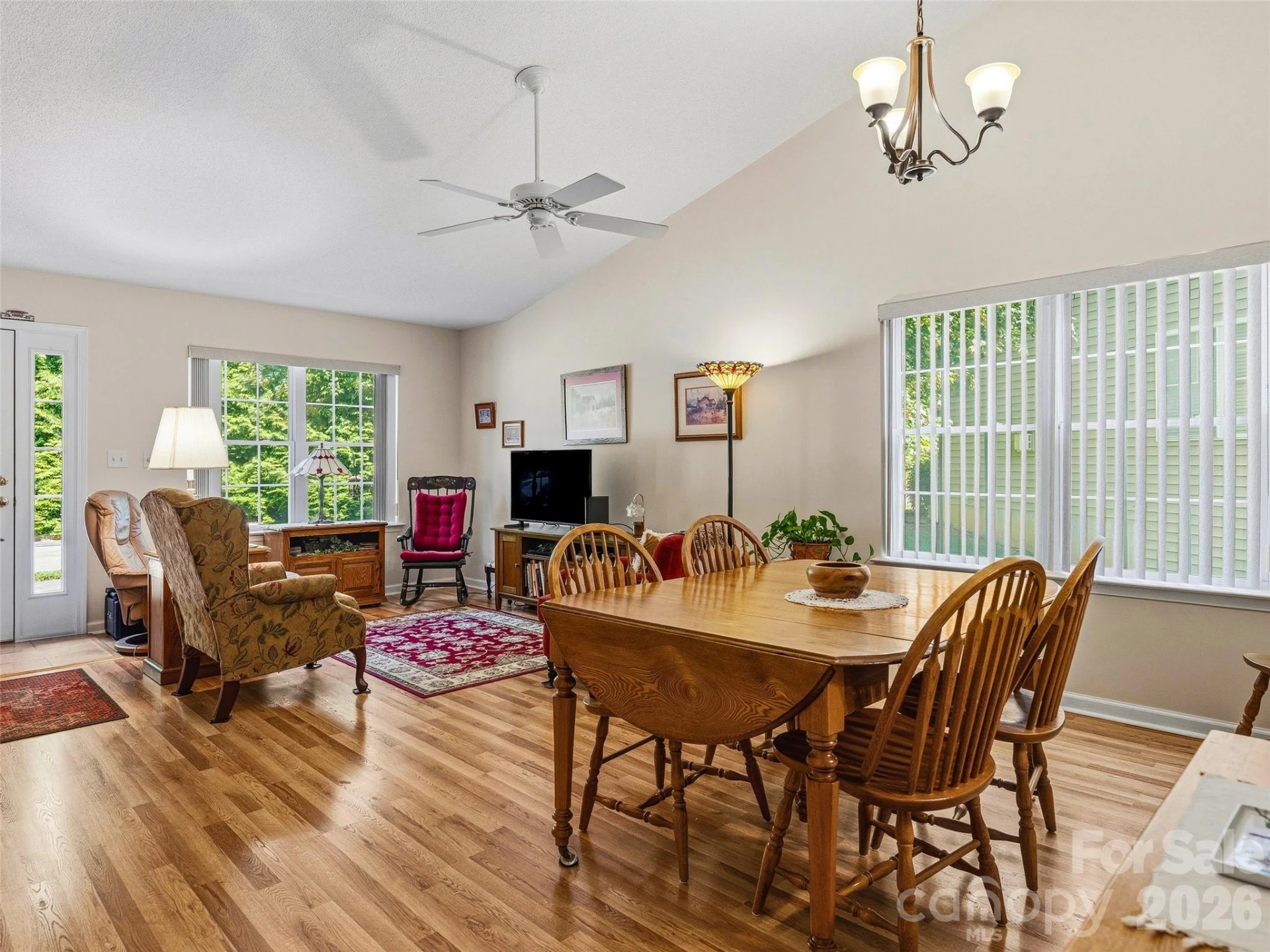 107 London Court - Photo 9