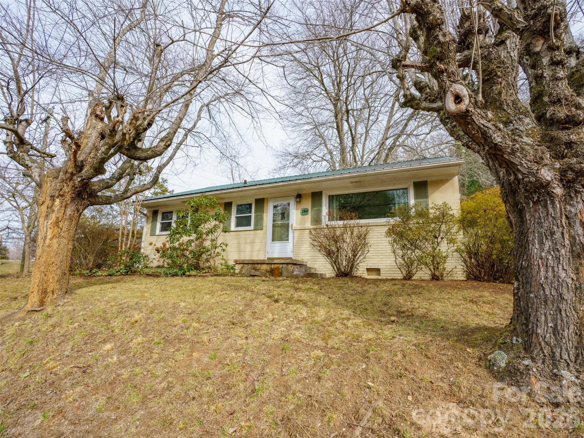 184 London Road - Photo 2