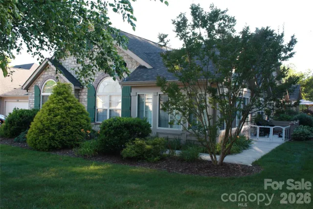 52 Mountain Meadow Circle, Weaverville, NC, 28787