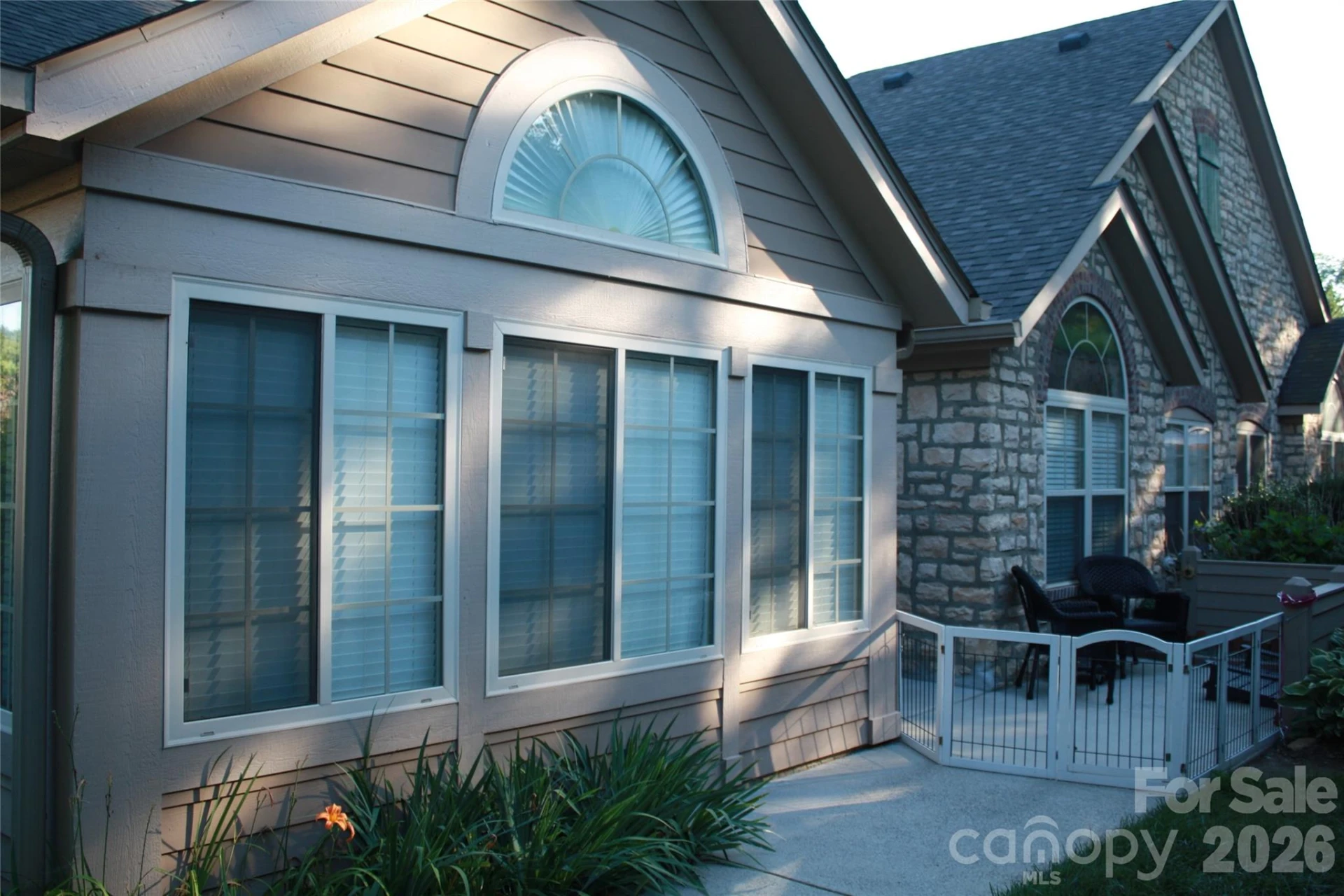 52 Mountain Meadow Circle - Photo 2