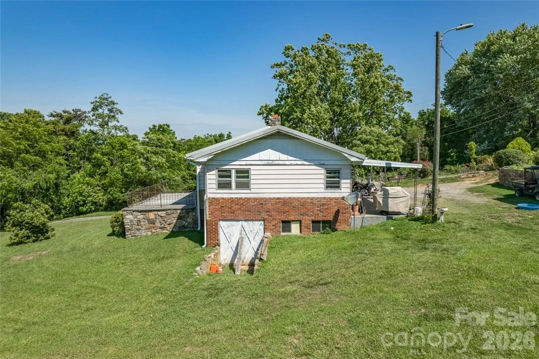 415 Weaverville Road - Photo 36