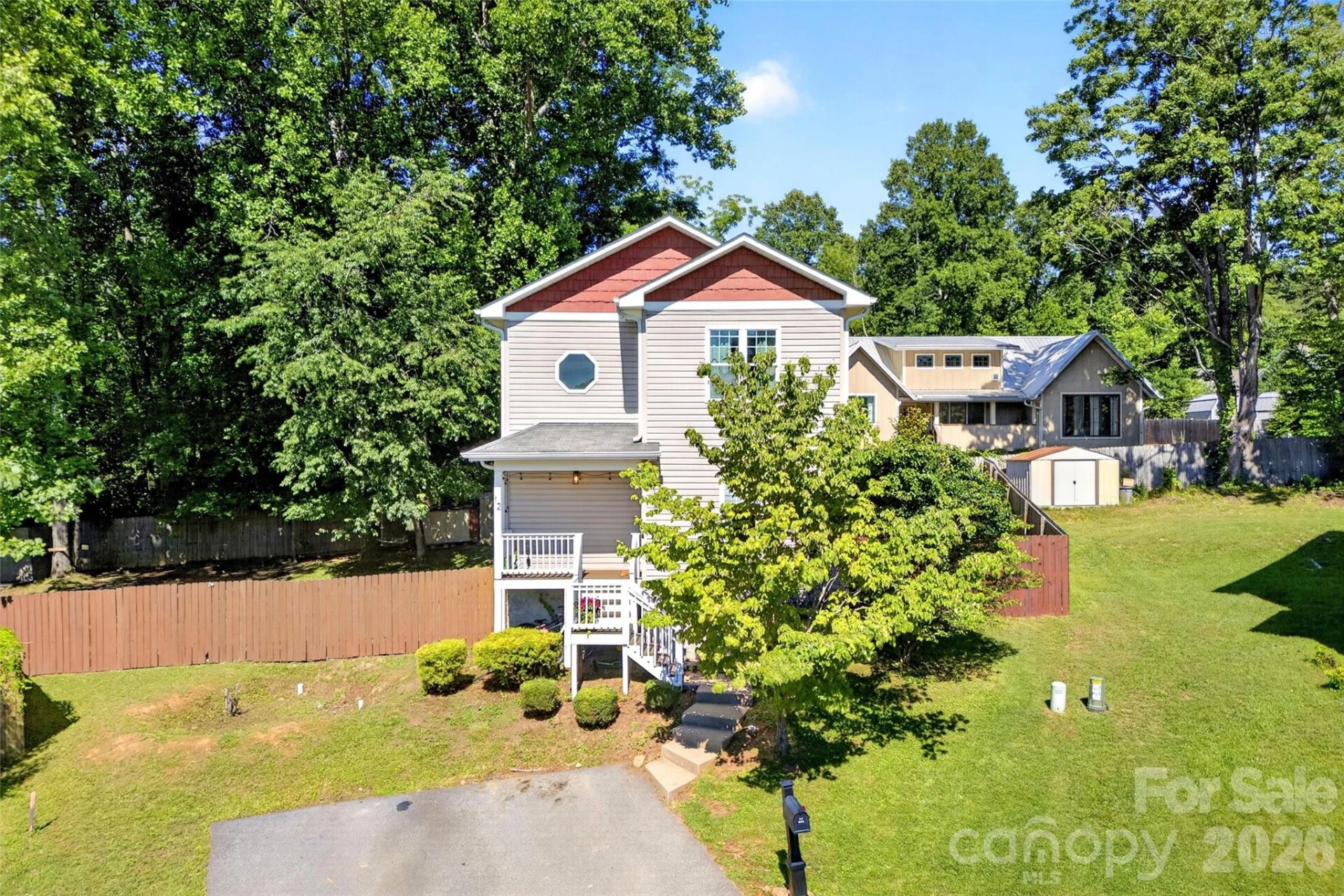 12 Jubilee Circle - Photo 2