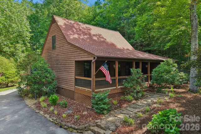 1952 Davis Mountain Road, Hendersonville, NC, 28739