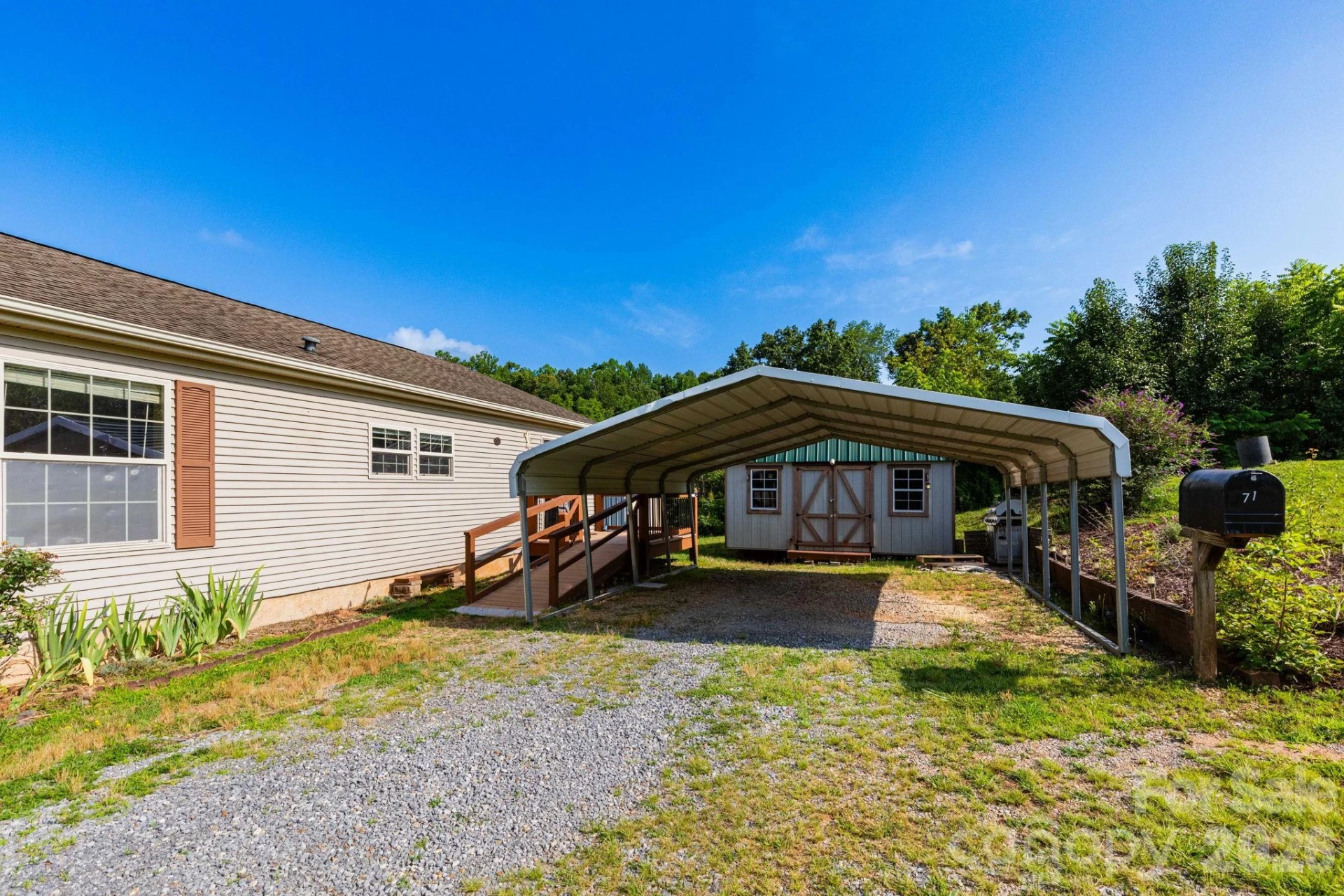 71 Teachers Lane - Photo 3