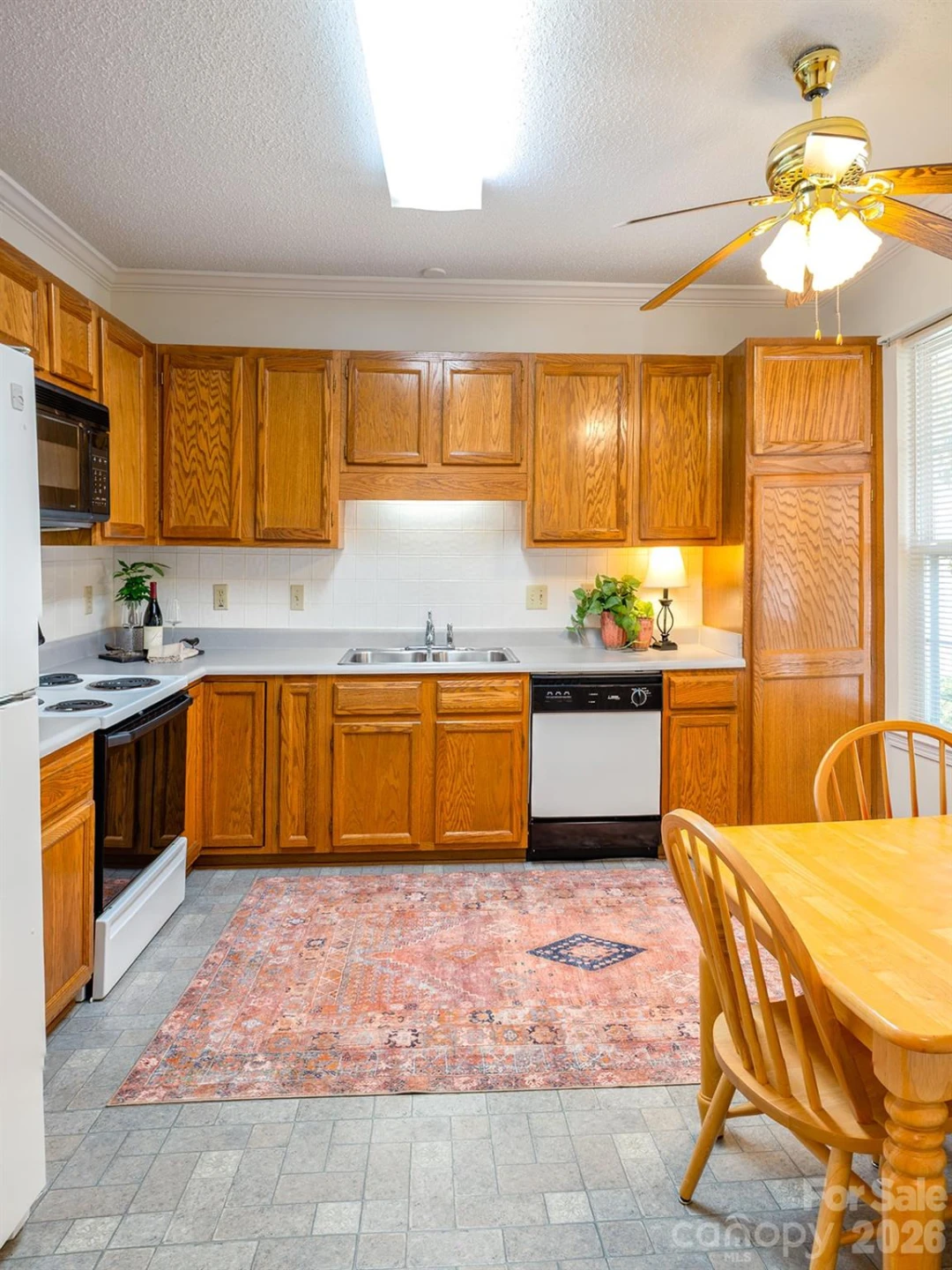 102 Rough Point Court - Photo 11