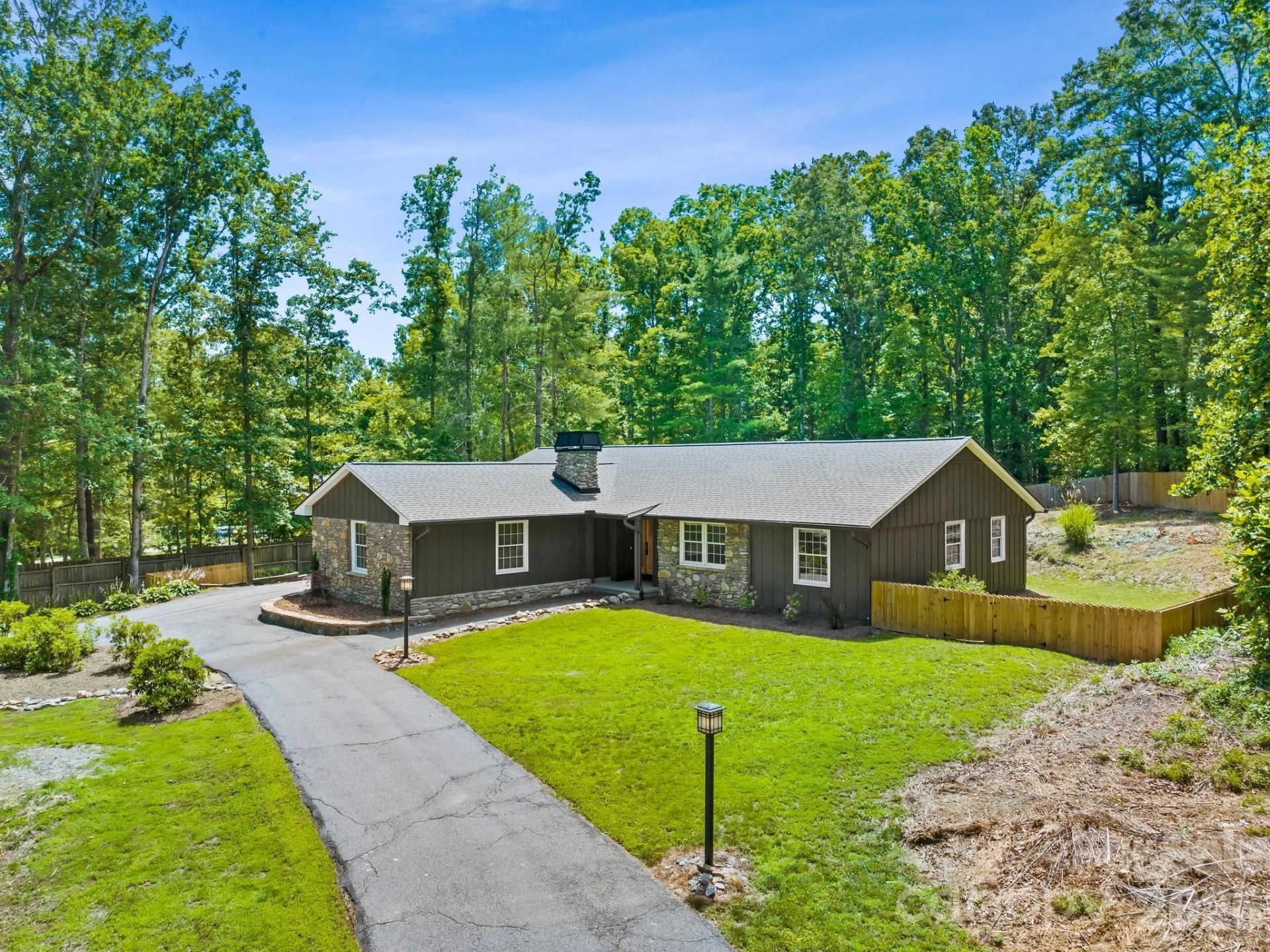 26 Glen Cove Road - Photo 4