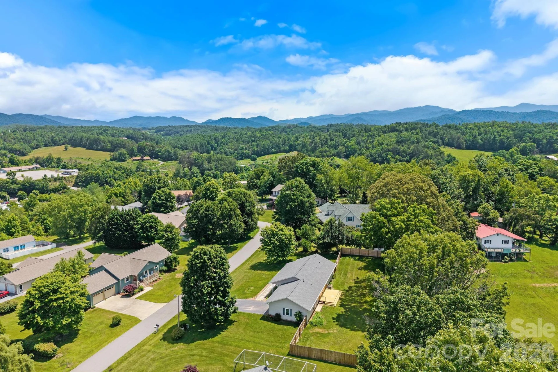 395 Spring Drive - Photo 27