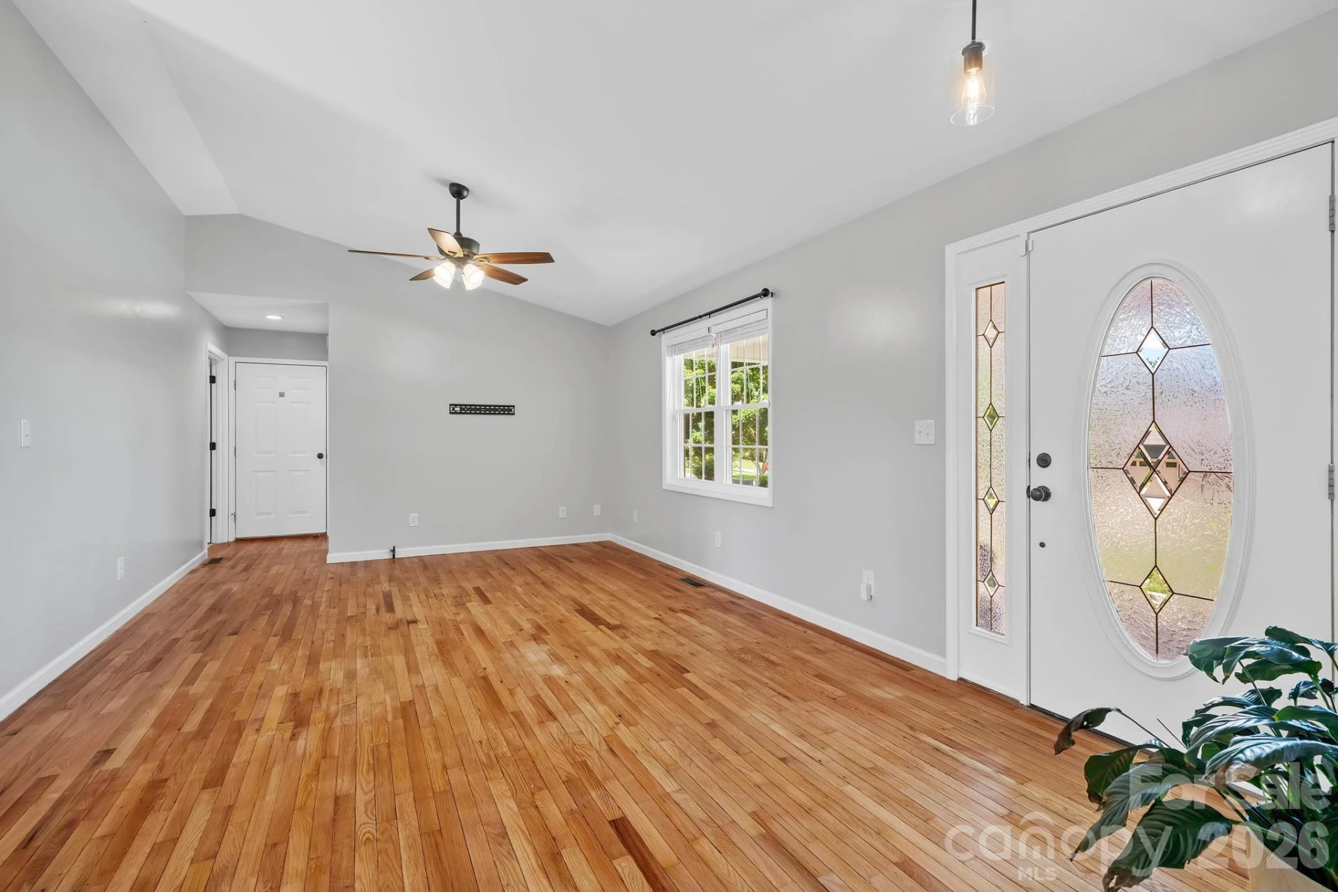 395 Spring Drive - Photo 6