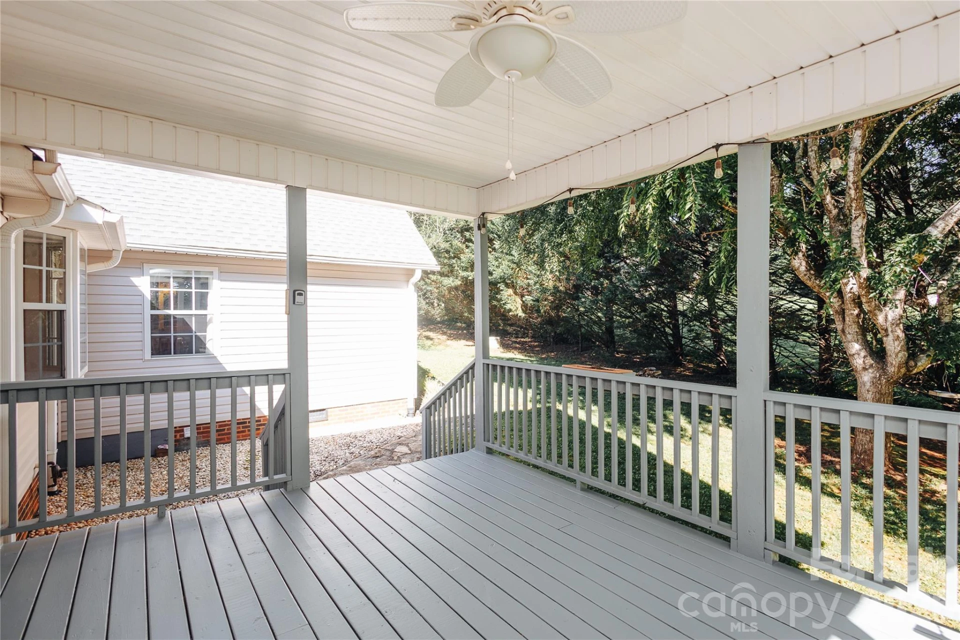 1895 Airport Road - Photo 36