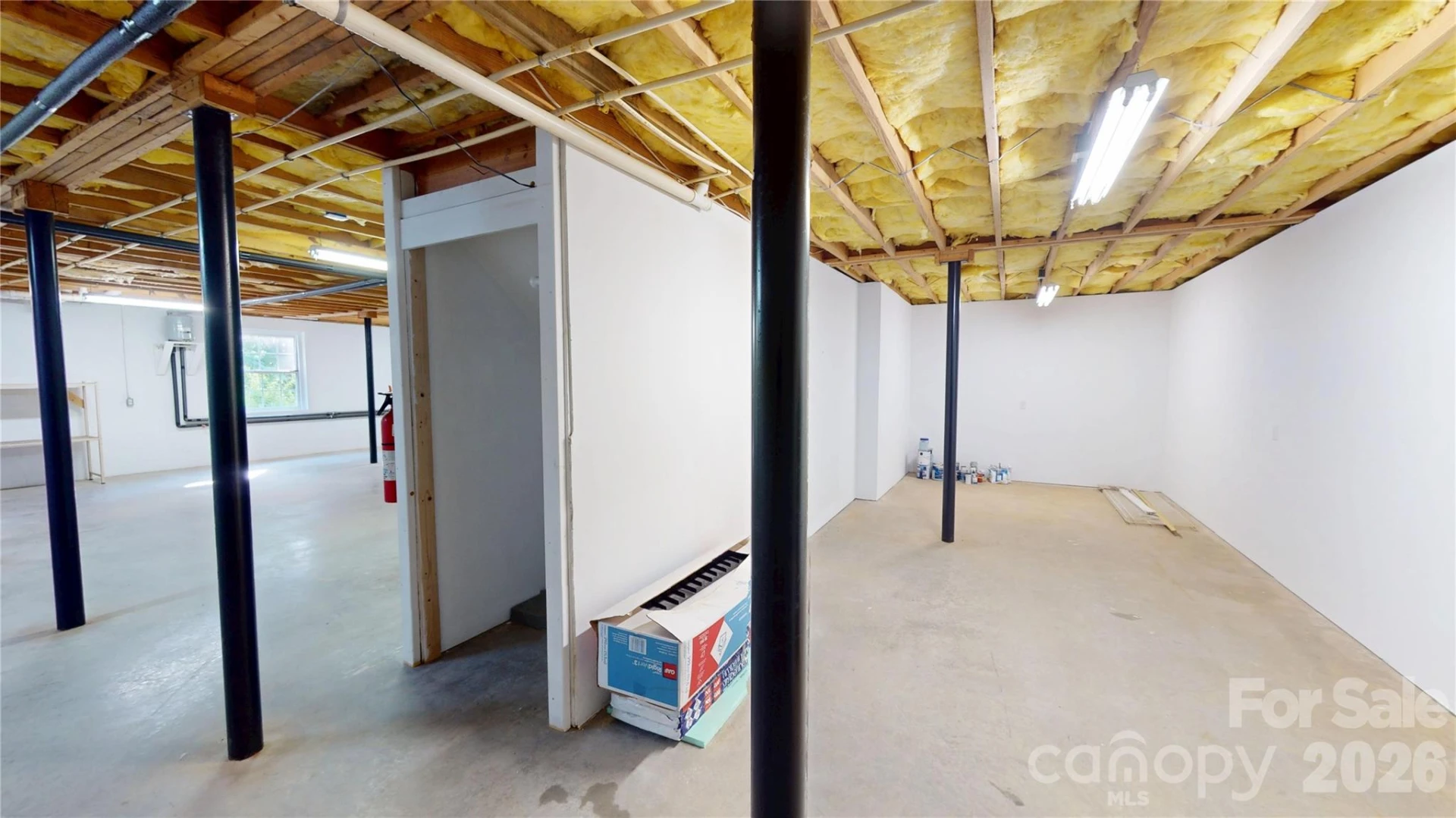 1895 Airport Road - Photo 38