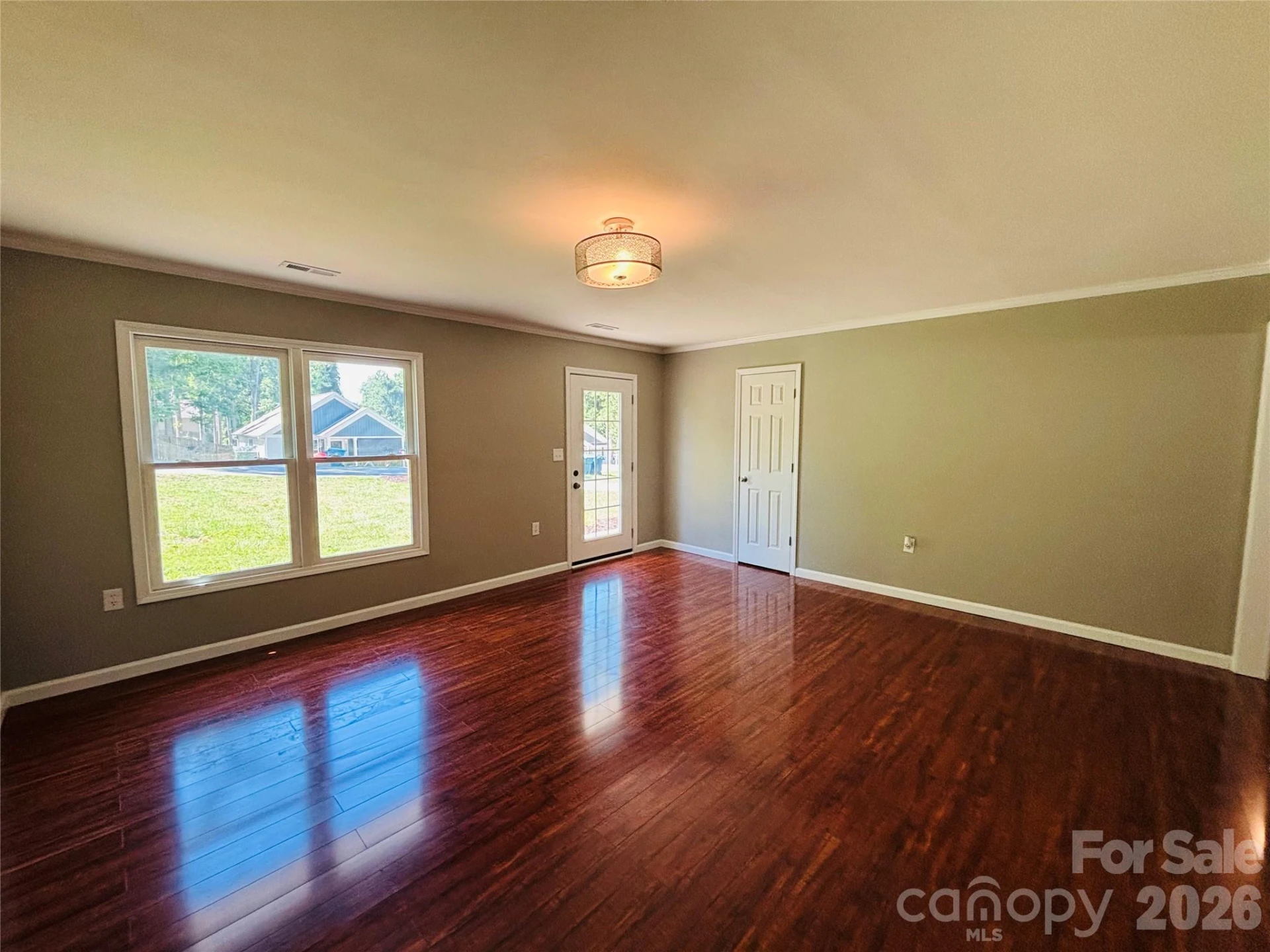 138 Oak Hill Drive - Photo 4