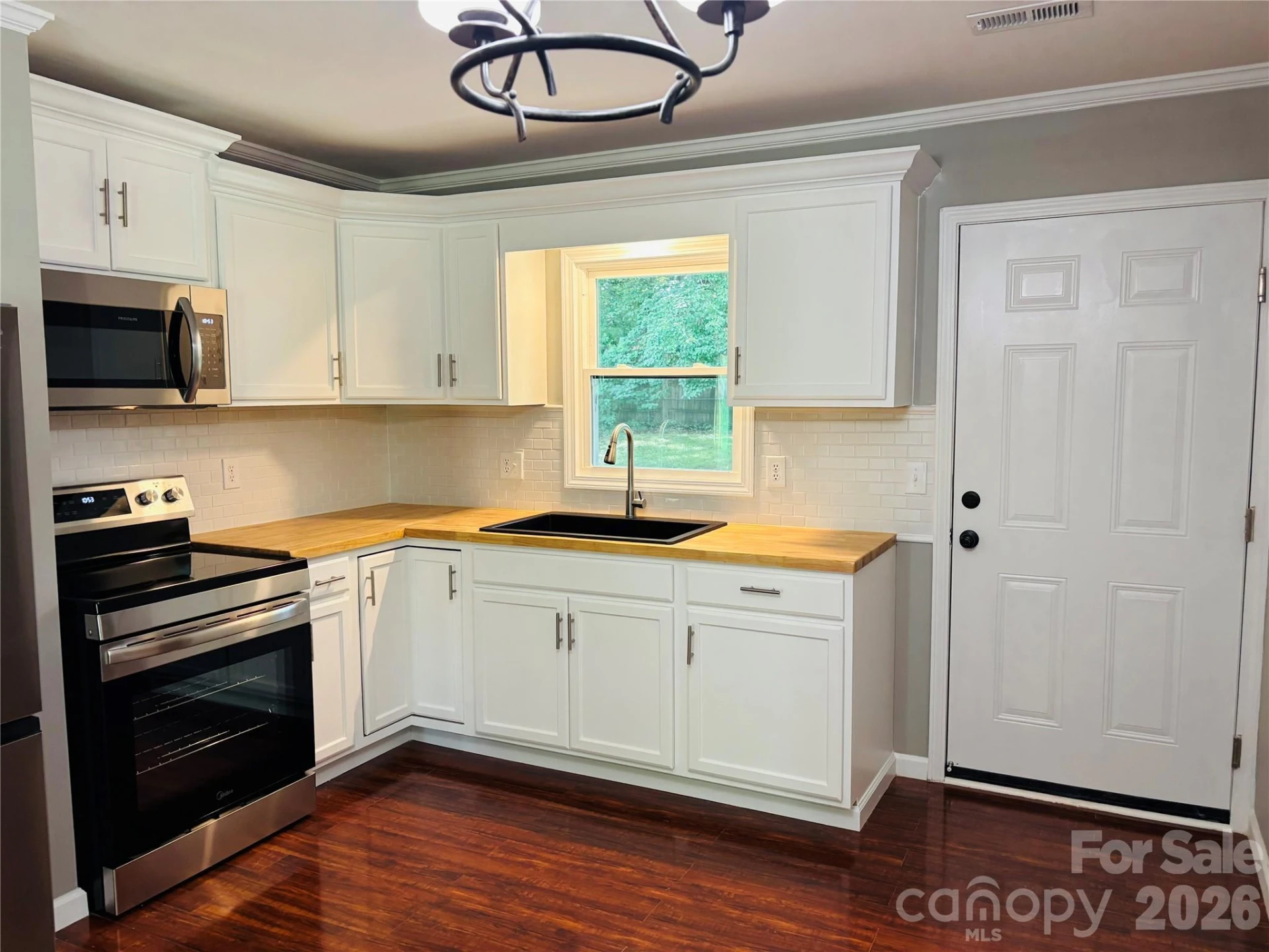 138 Oak Hill Drive - Photo 9